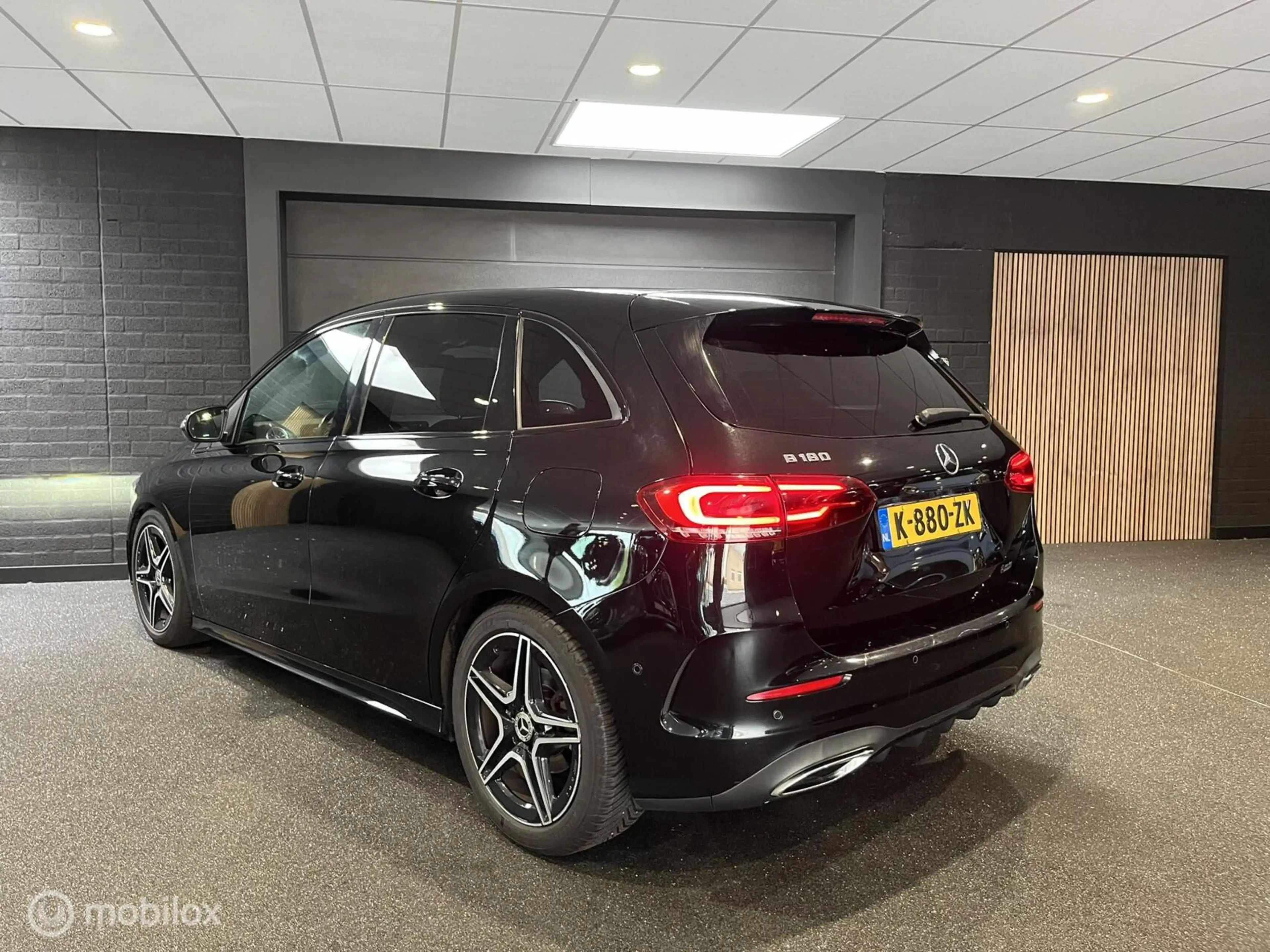 Mercedes-Benz B 180 AMG Line|Sfeer|Stoelverw.|Nightpakket — photo 8