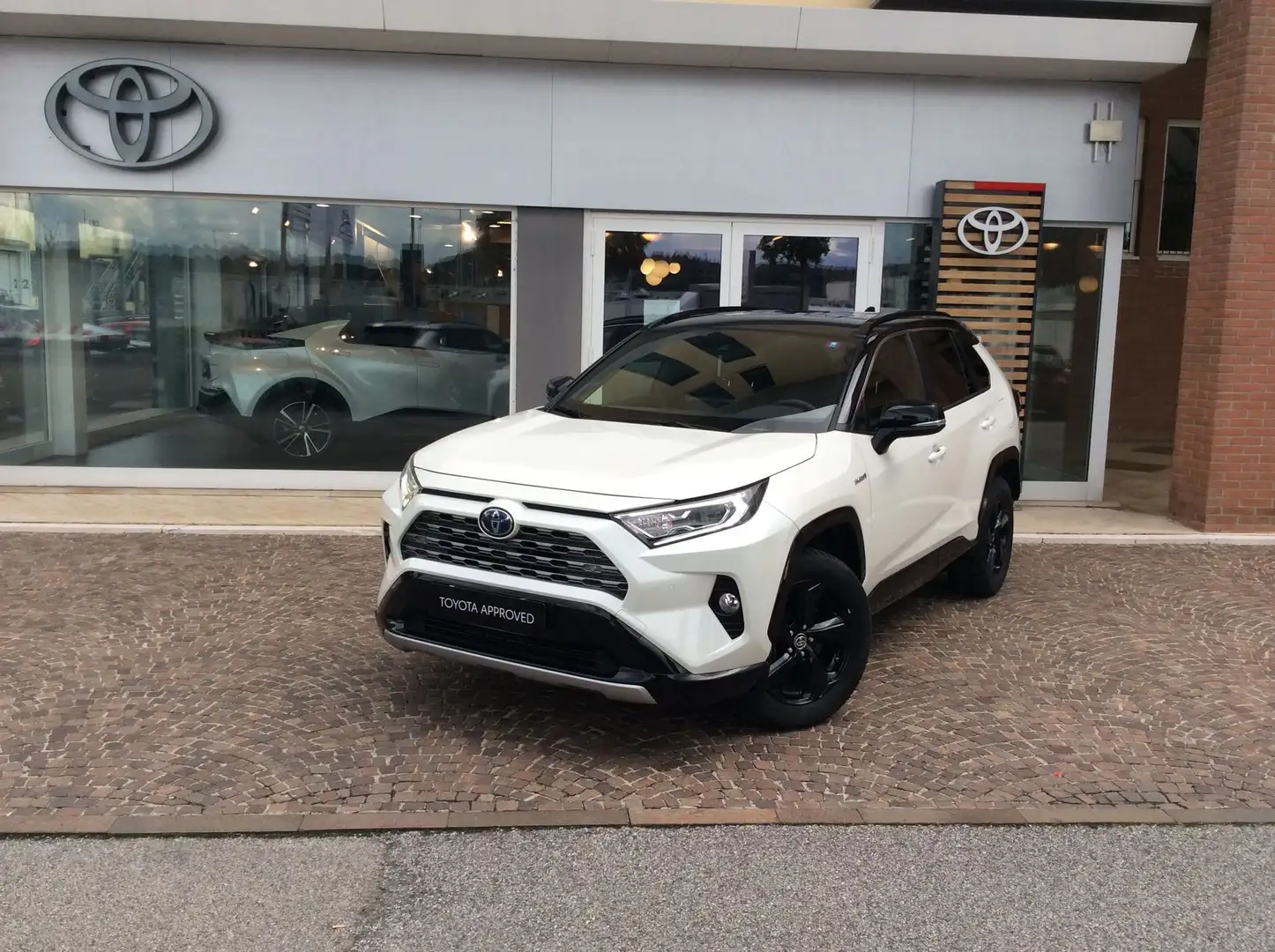 Toyota RAV 4 RAV4 2.5 HV (218CV) E-CVT 2WD Style Weiß - 1