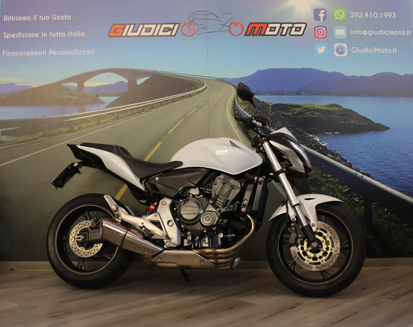 Honda Hornet 600 - 2011 - km 23225 Bianco - 1