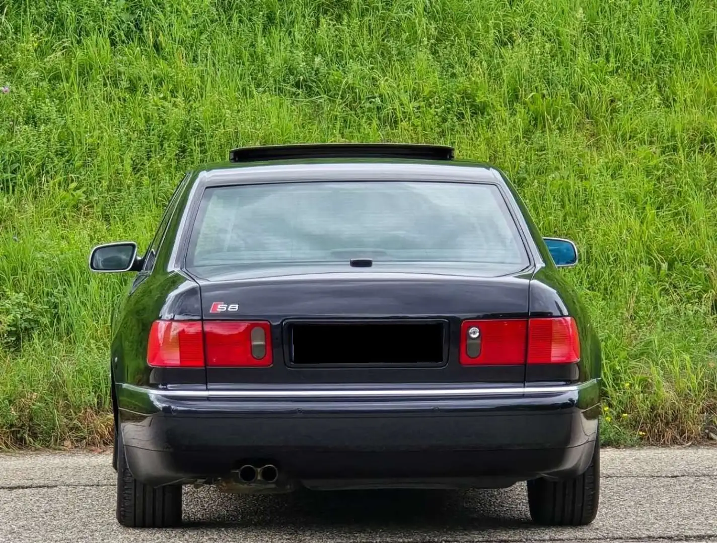 Audi S8 4.2 quattro Schwarz - 2
