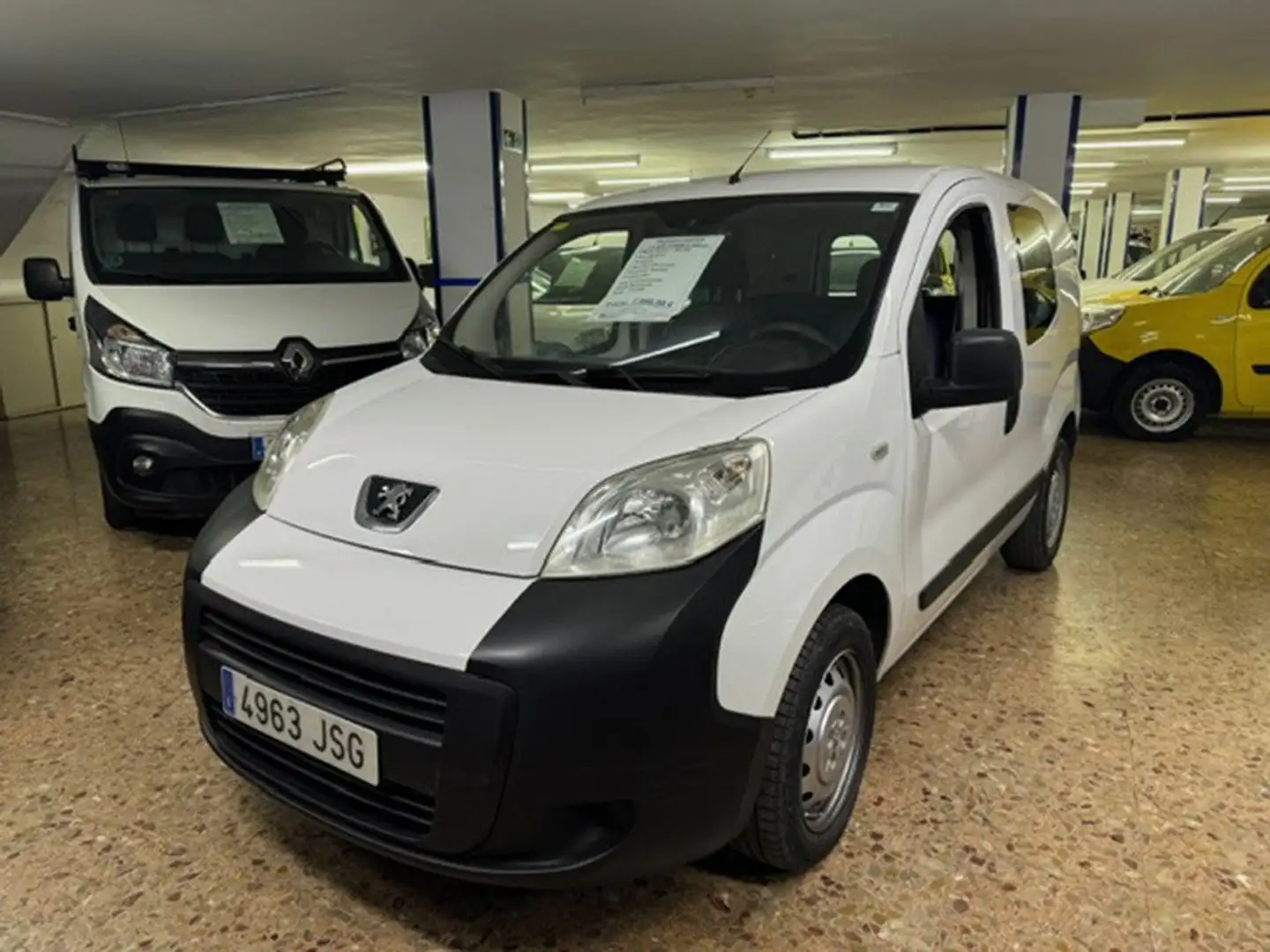 Peugeot Boxer 1.3 HDi 75cv Bílá - 2