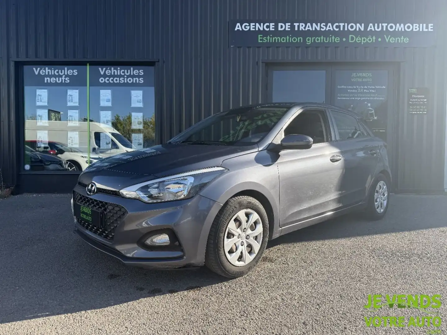 Hyundai i20 1.2 75ch Initia Gris - 1
