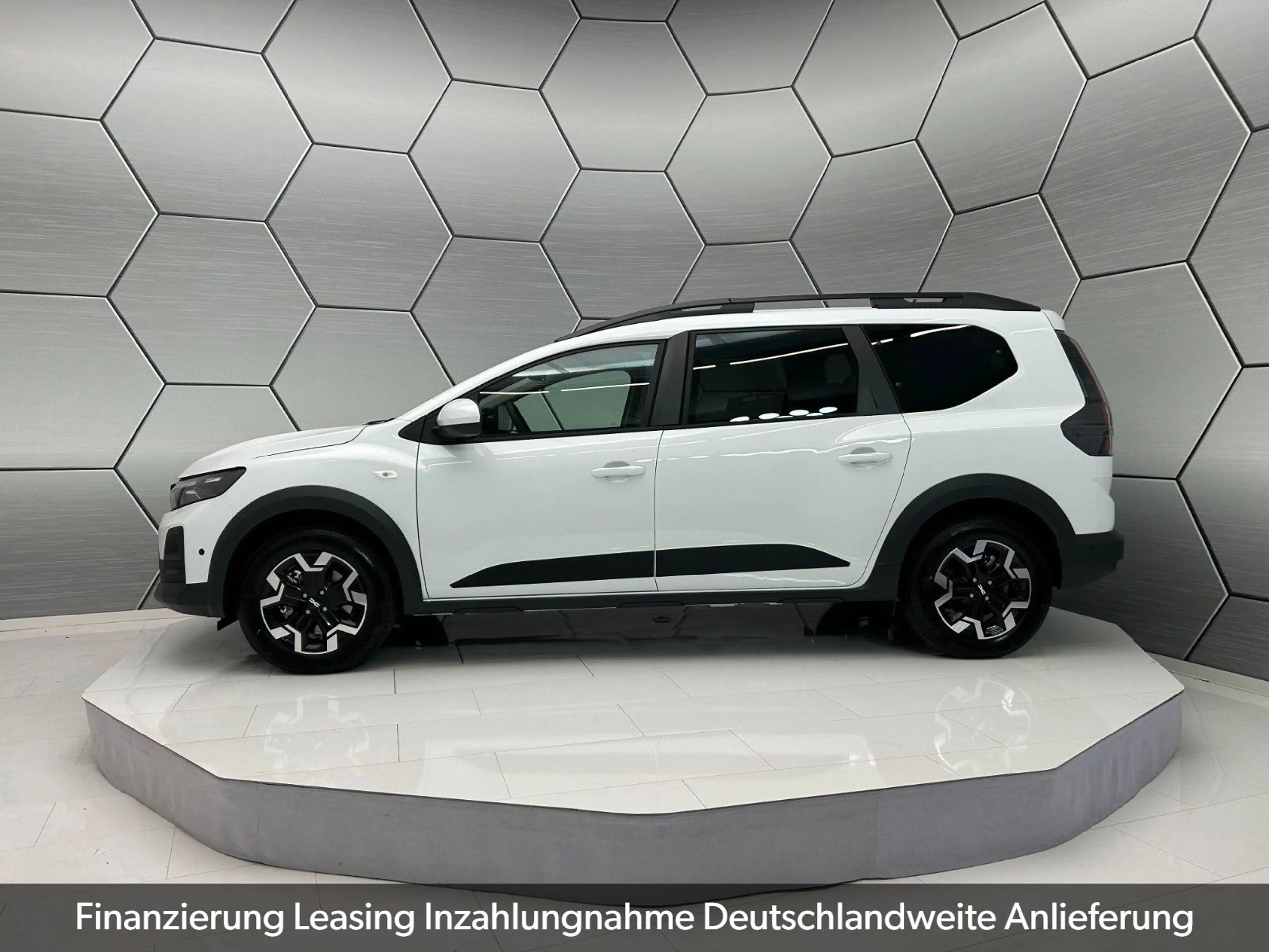 Dacia Jogger Journey hybrid 155 7-Sitzer 360° Navi — photo 2