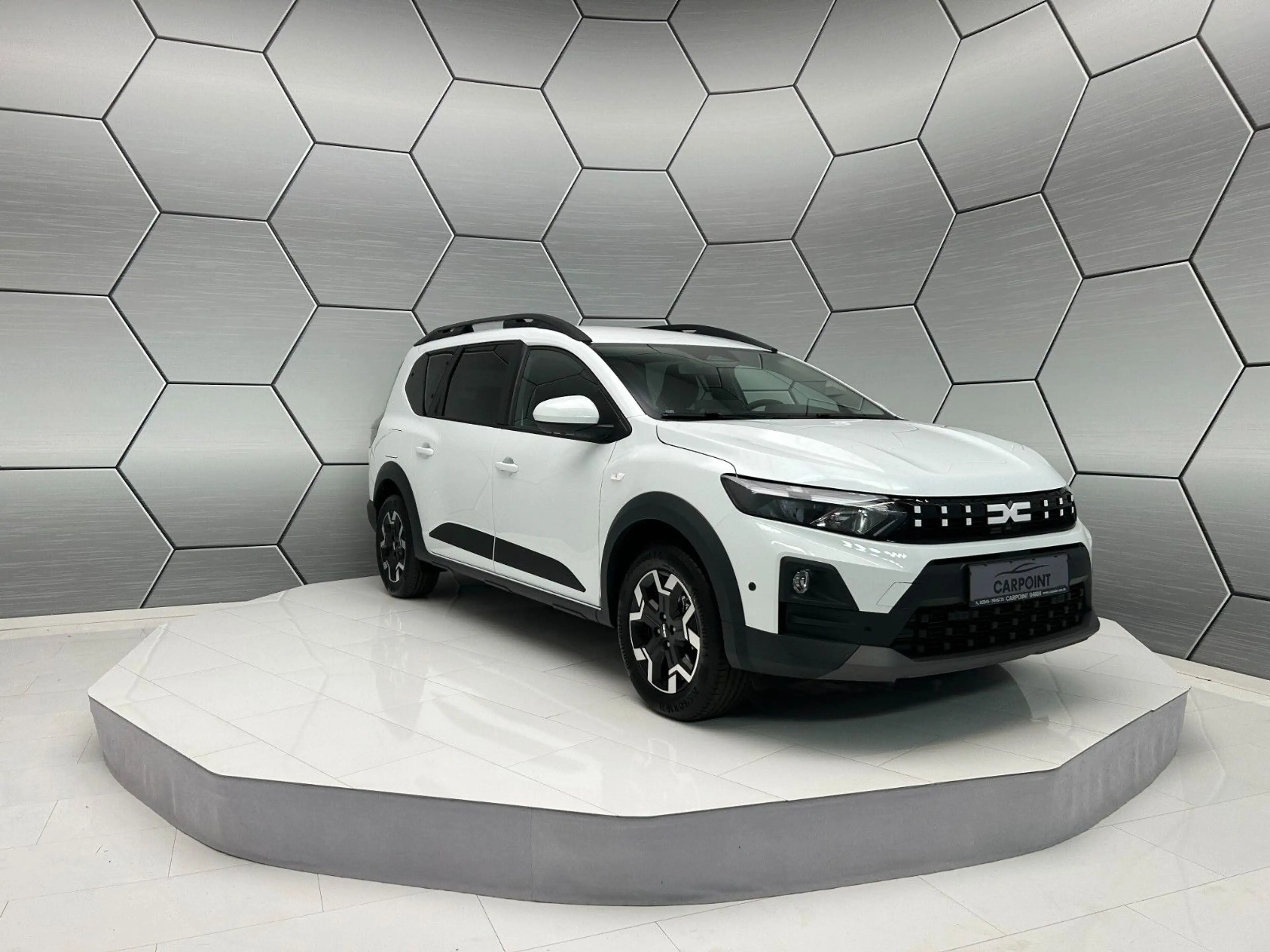 Dacia Jogger Journey hybrid 155 7-Sitzer 360° Navi — photo 7