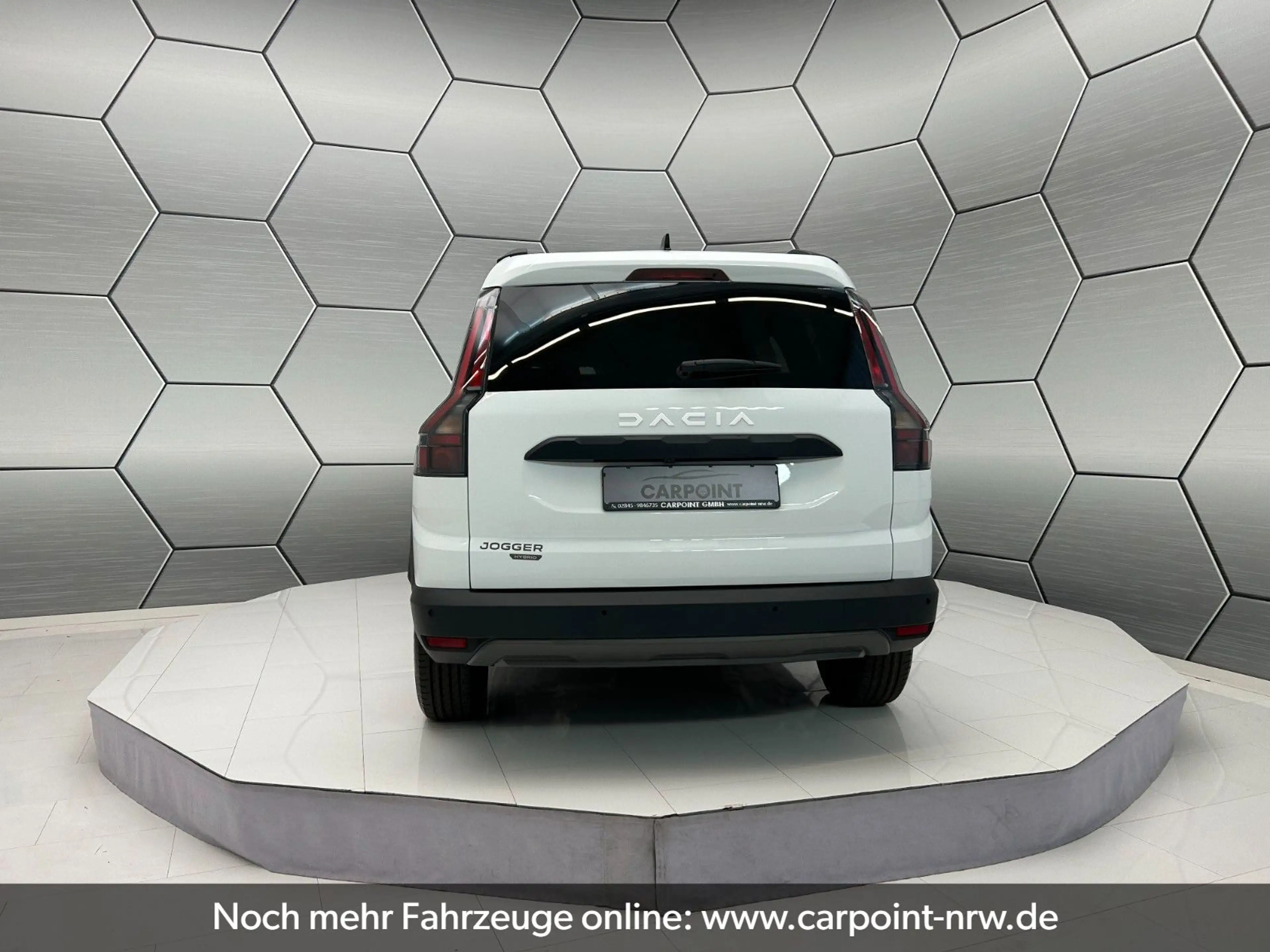Dacia Jogger Journey hybrid 155 7-Sitzer 360° Navi — photo 4