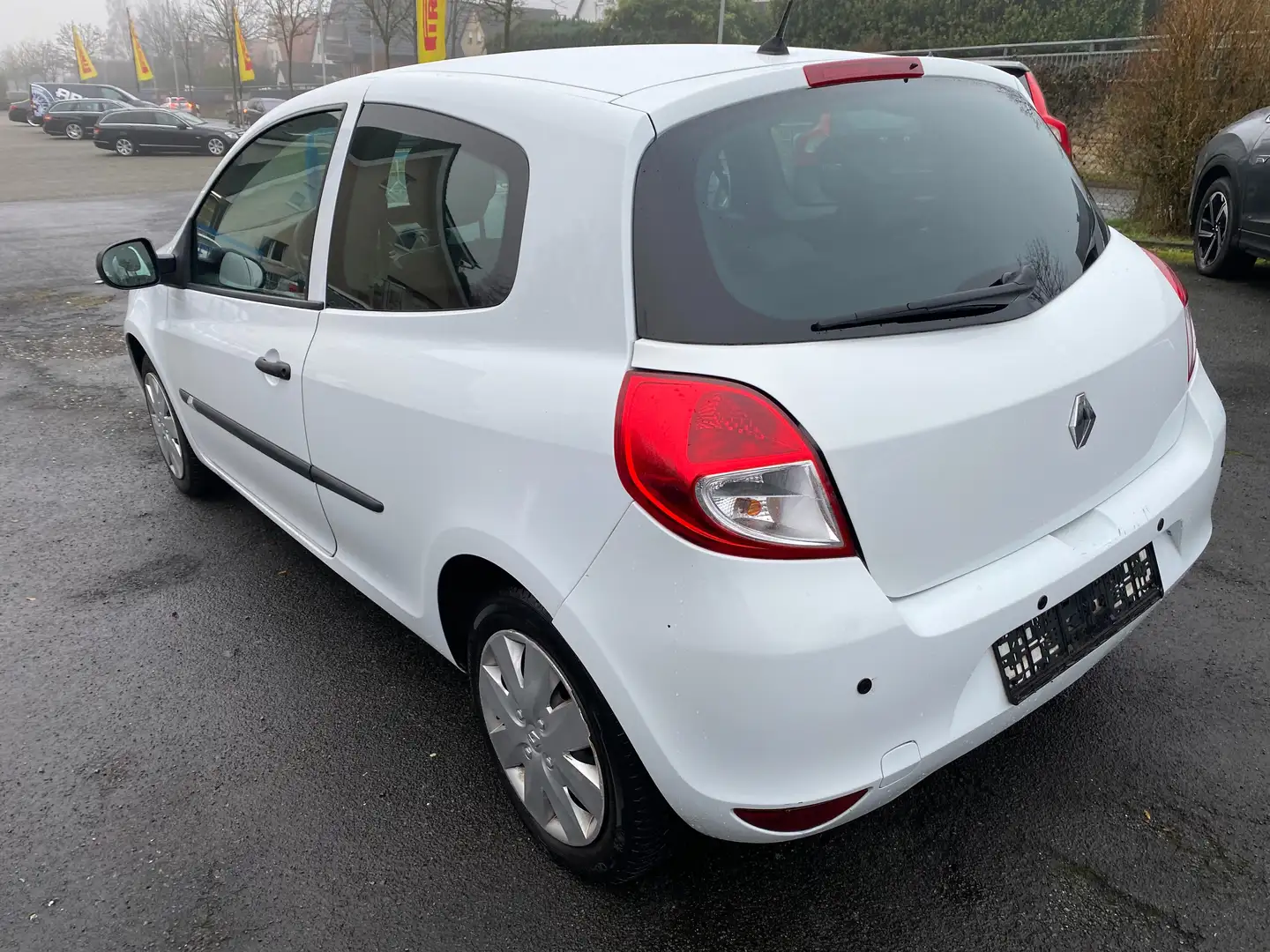 Renault Clio Expression Weiß - 2