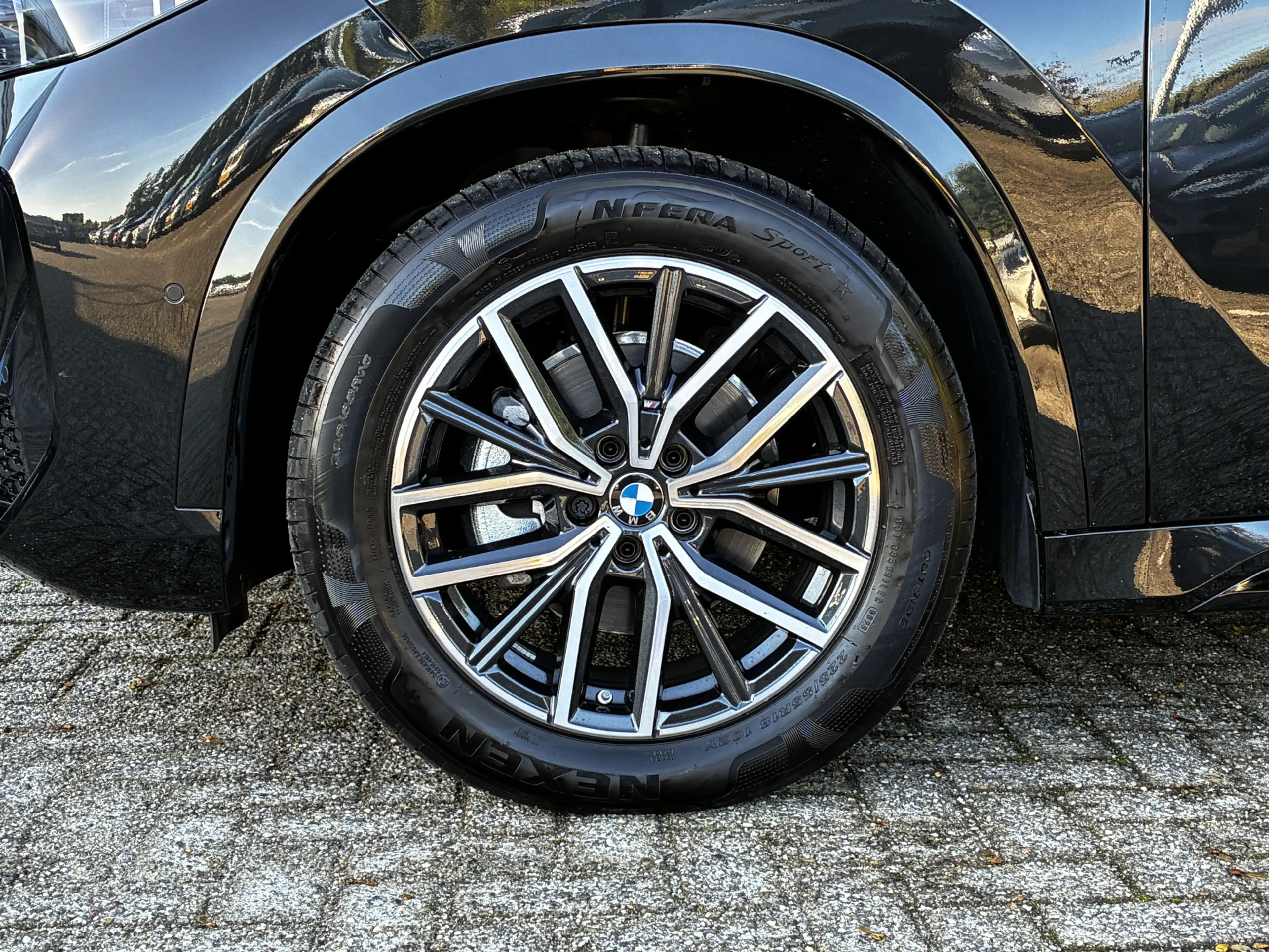 BMW iX1 eDrive20 | M-Sport | Panorama| Harman/kardon | 360 — photo 5