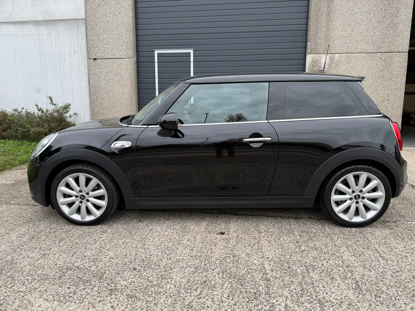 MINI Cooper S Mini Cooper S Aut. 60 Years Chili*APPLECARPLAY Schwarz - 2