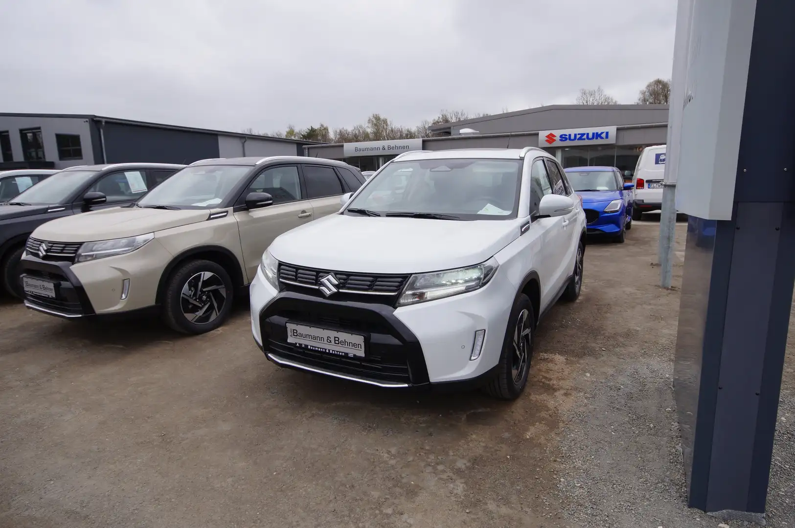 Suzuki Vitara 1.4 Boosterjet Hybrid Comfort+ Blanc - 2