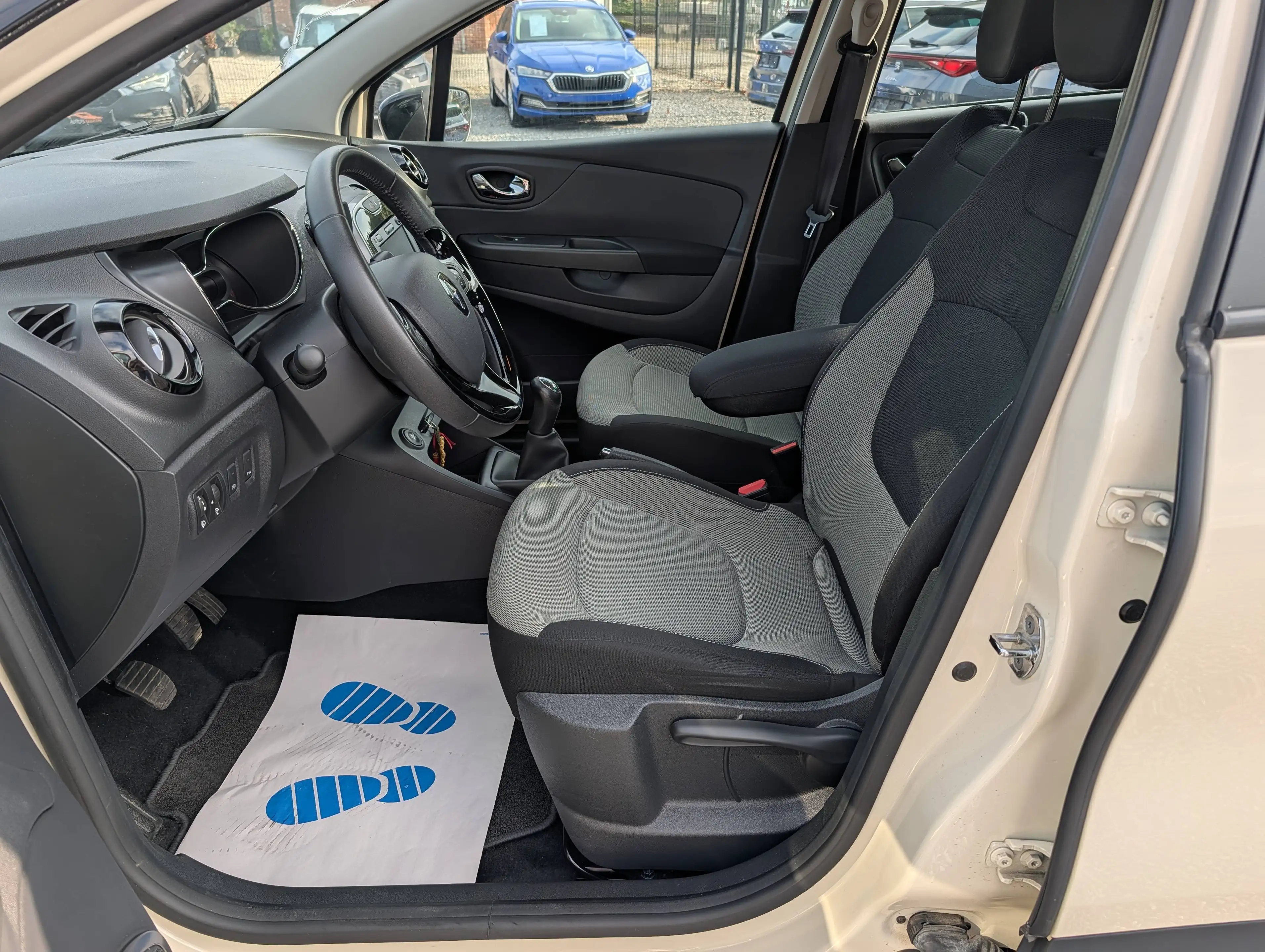 Renault Captur 0.9 TCe Energy | NAVI | RADIO | CRUISE | AC | PARKSENS — photo 9