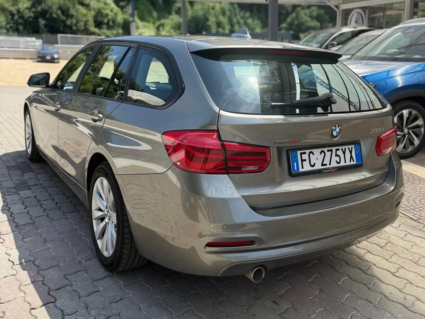 BMW 318 318d Touring Business Advantage auto Bronzo - 2
