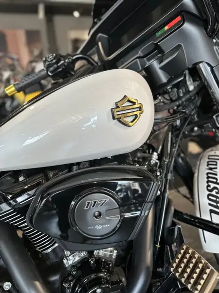 Harley-Davidson Street Glide - foto 2