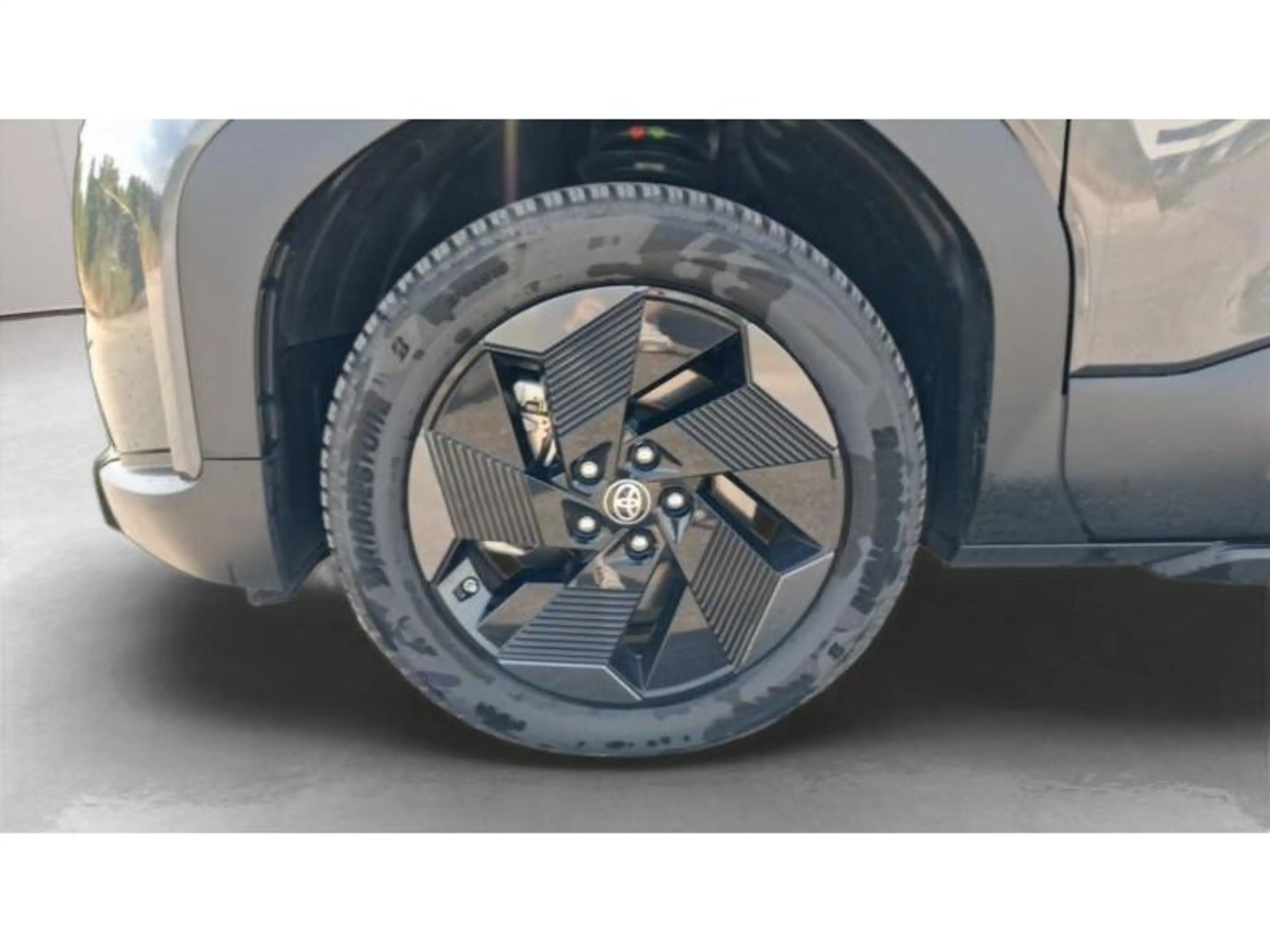 Toyota Urban Cruiser Executive — photo 11