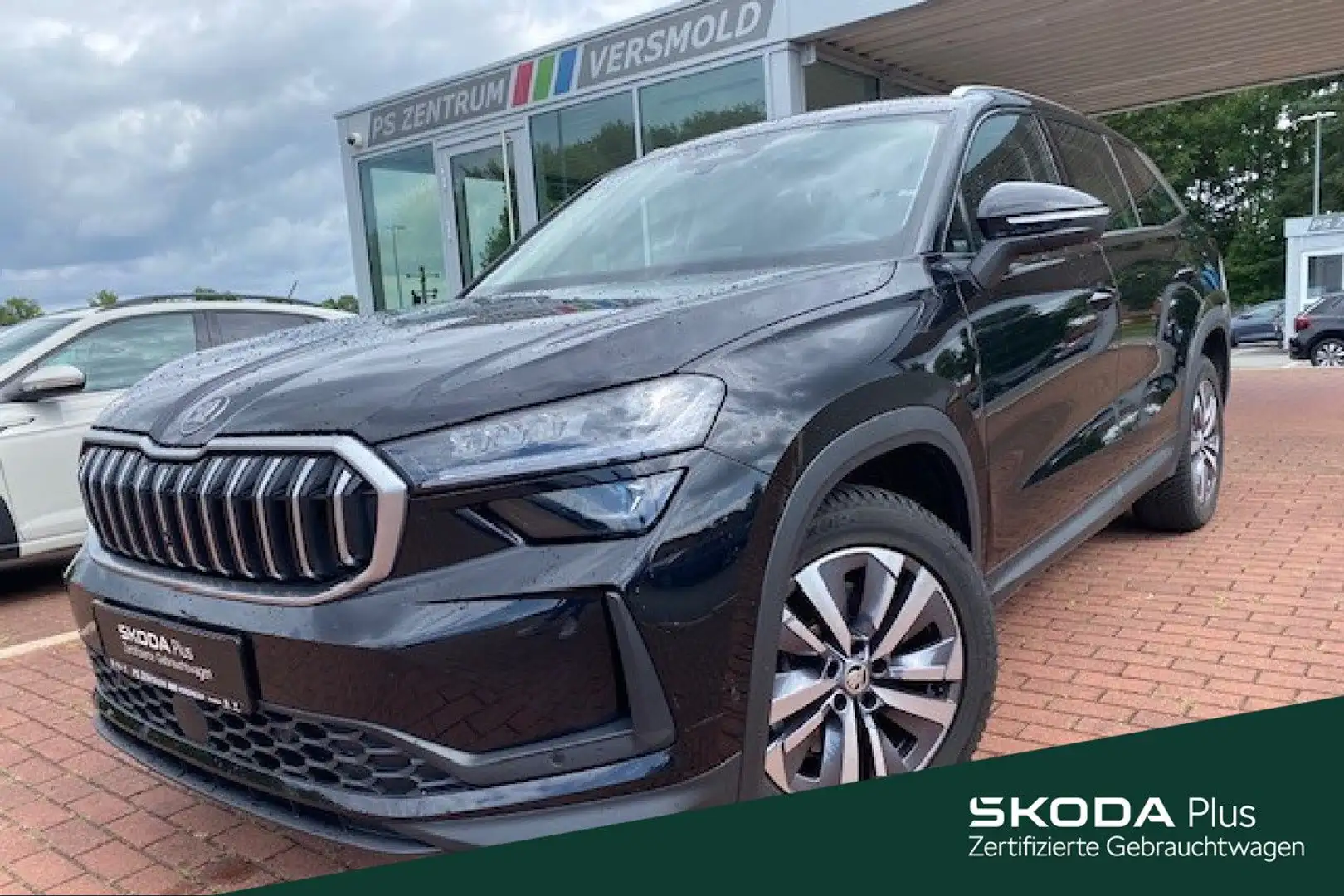 Skoda Kodiaq 2.0 TDI DSG 4x4 Selection AHK 360cam MATRIX Schwarz - 1