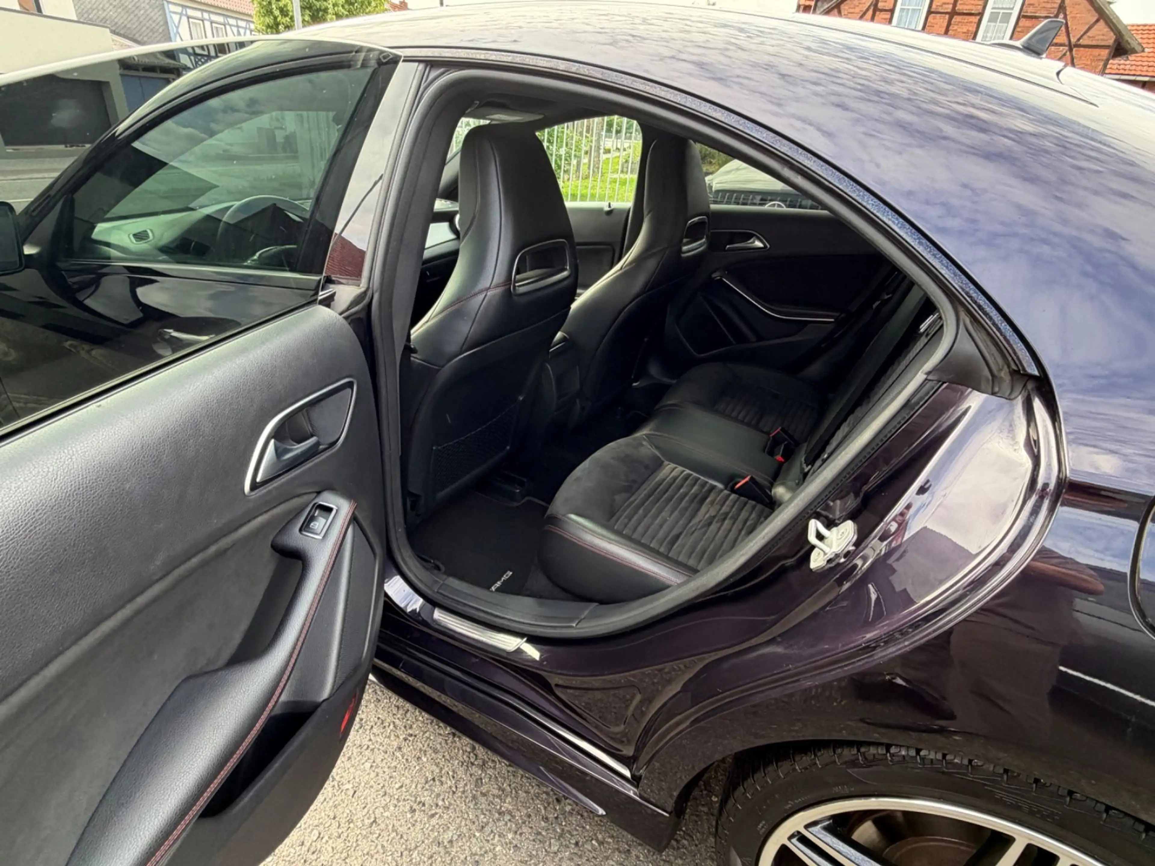 Mercedes-Benz CLA 220 ´CLA 220 CDI  AMG Line Navi Kamera Panorama — photo 8