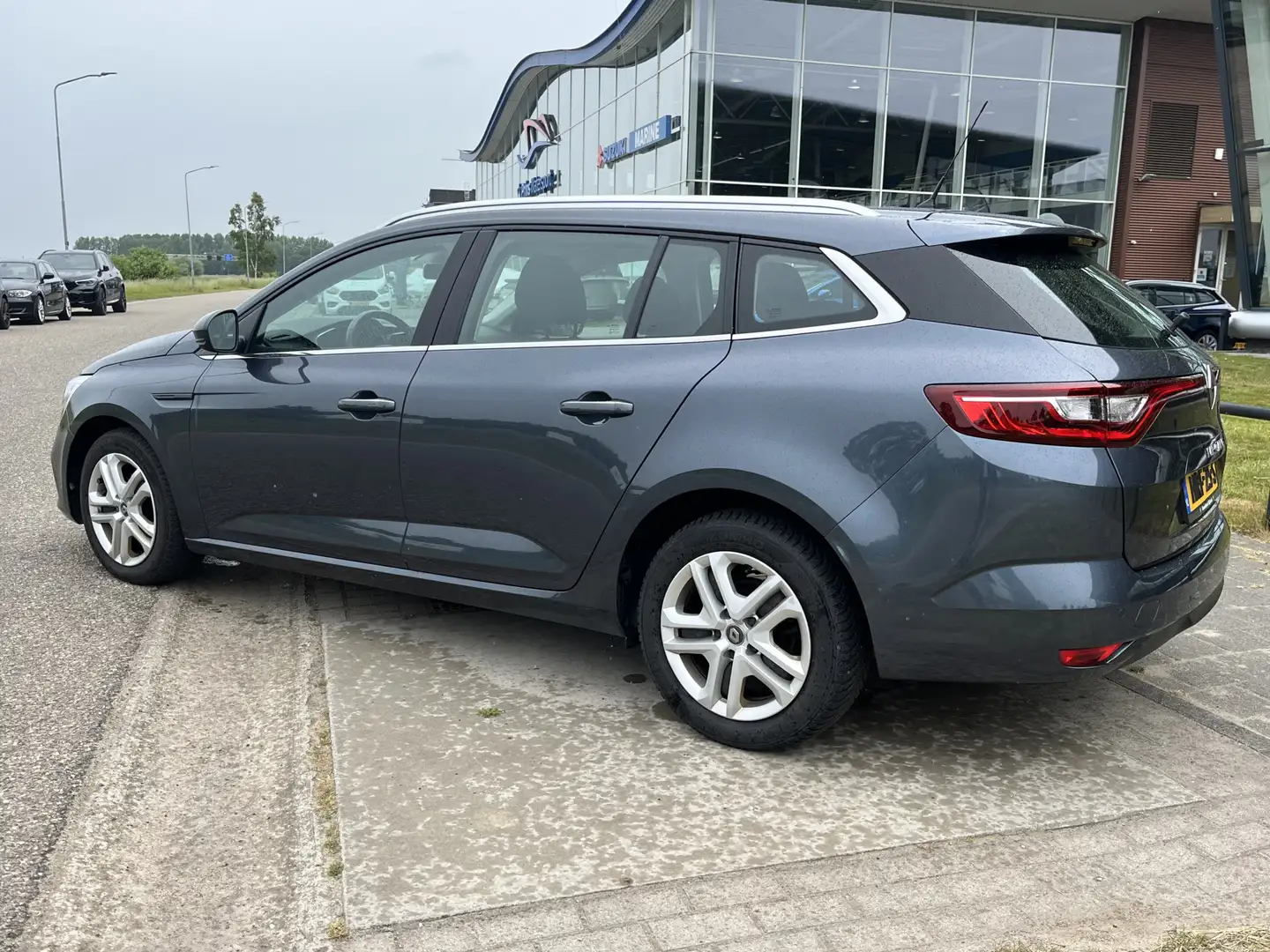 Renault Megane Estate 1.3 TCe 140 PK Limited /dealer onderhouden/ Szürke - 2
