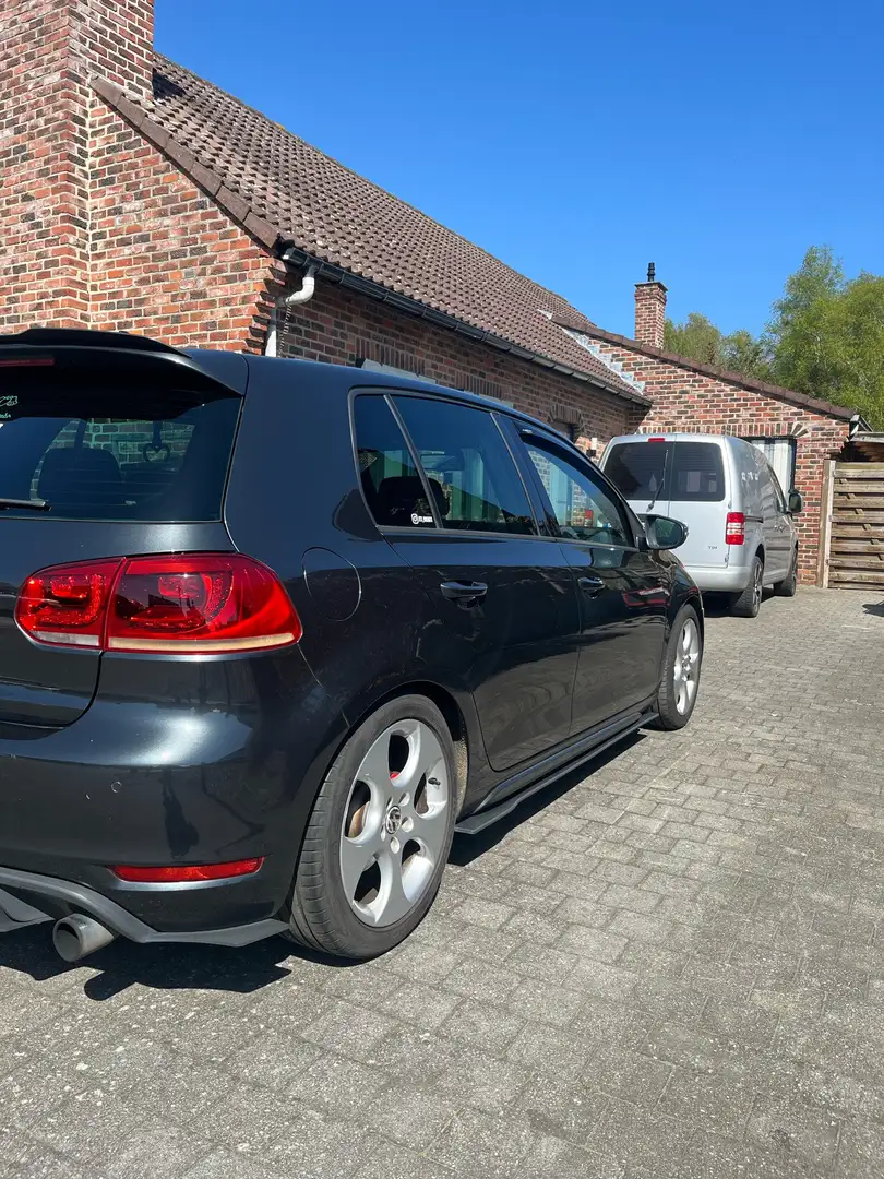Volkswagen Golf GTI 2.0 DSG - 2