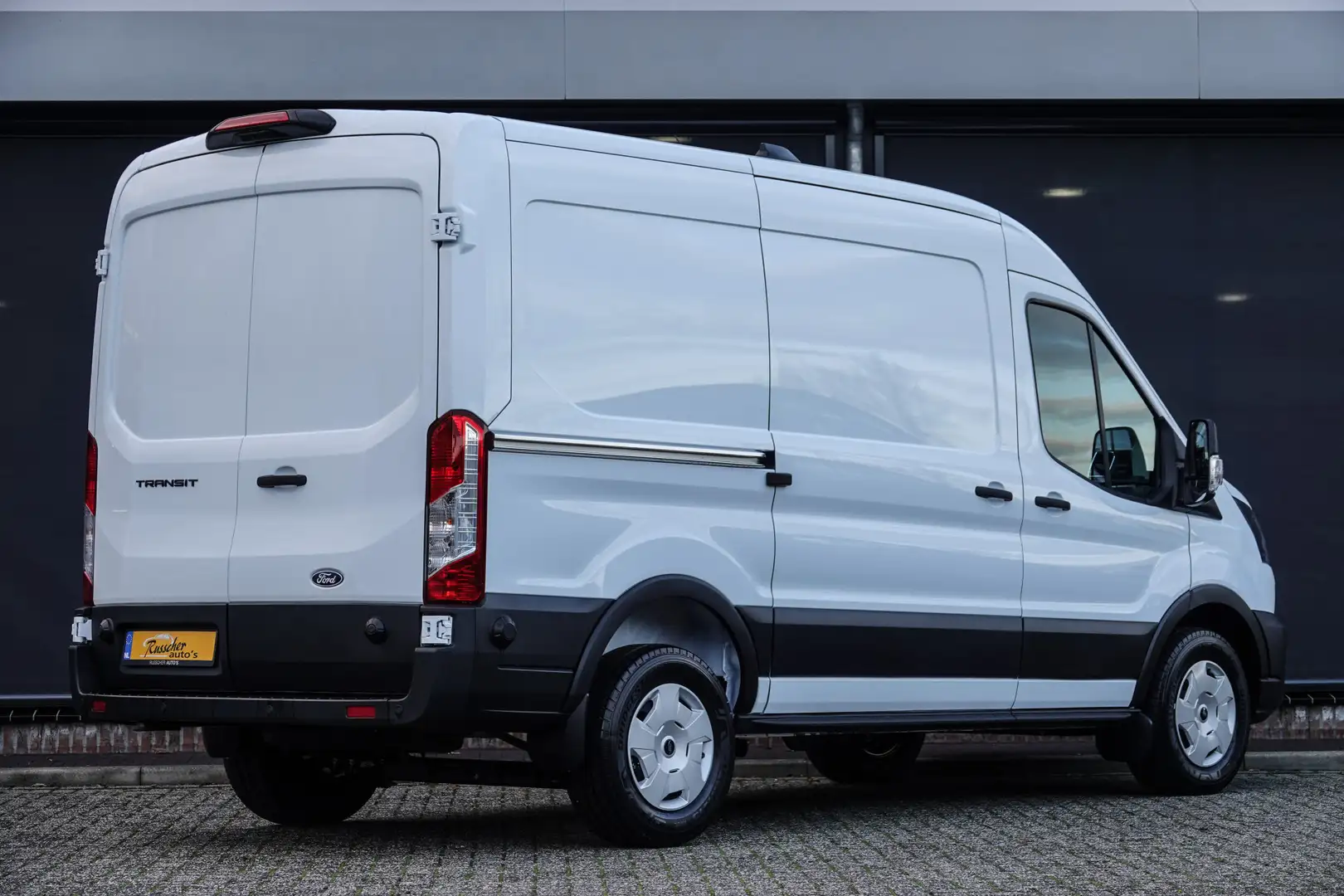 Ford Transit L2H2 2.0Tdci 130Pk | 350 | Trend | Virtual Cockpit Wit - 2