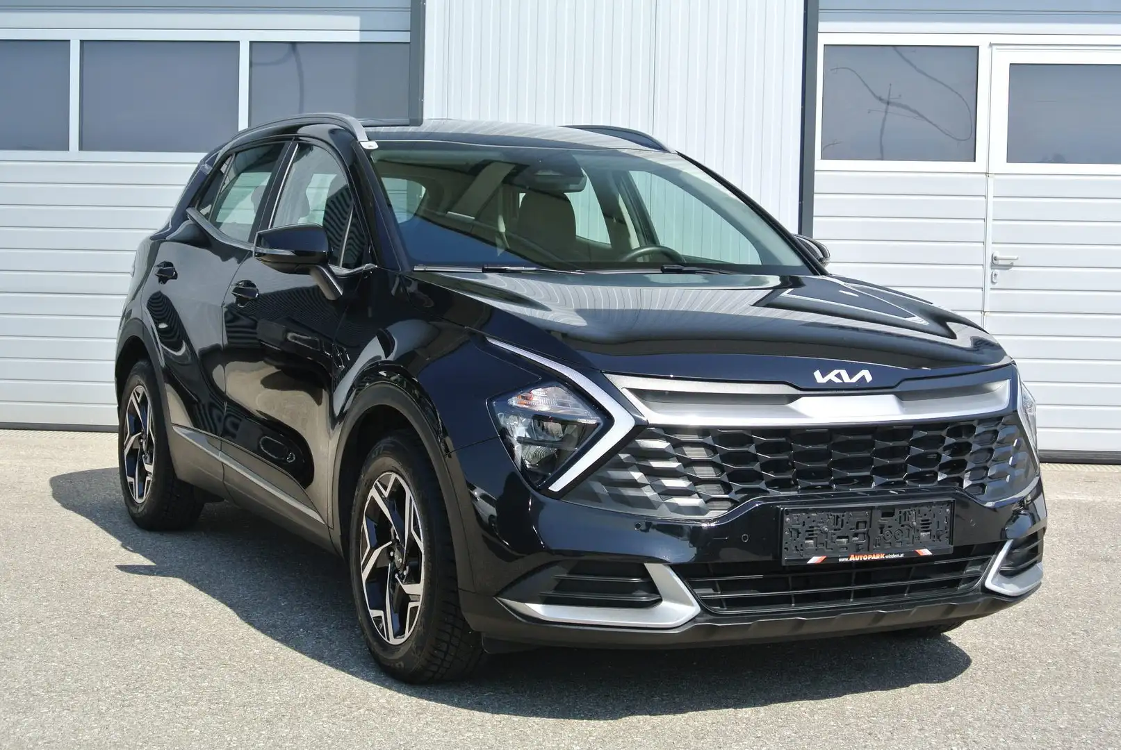 Kia Sportage 1.6 CRDi ** NEUWERTIG ** Schwarz - 1