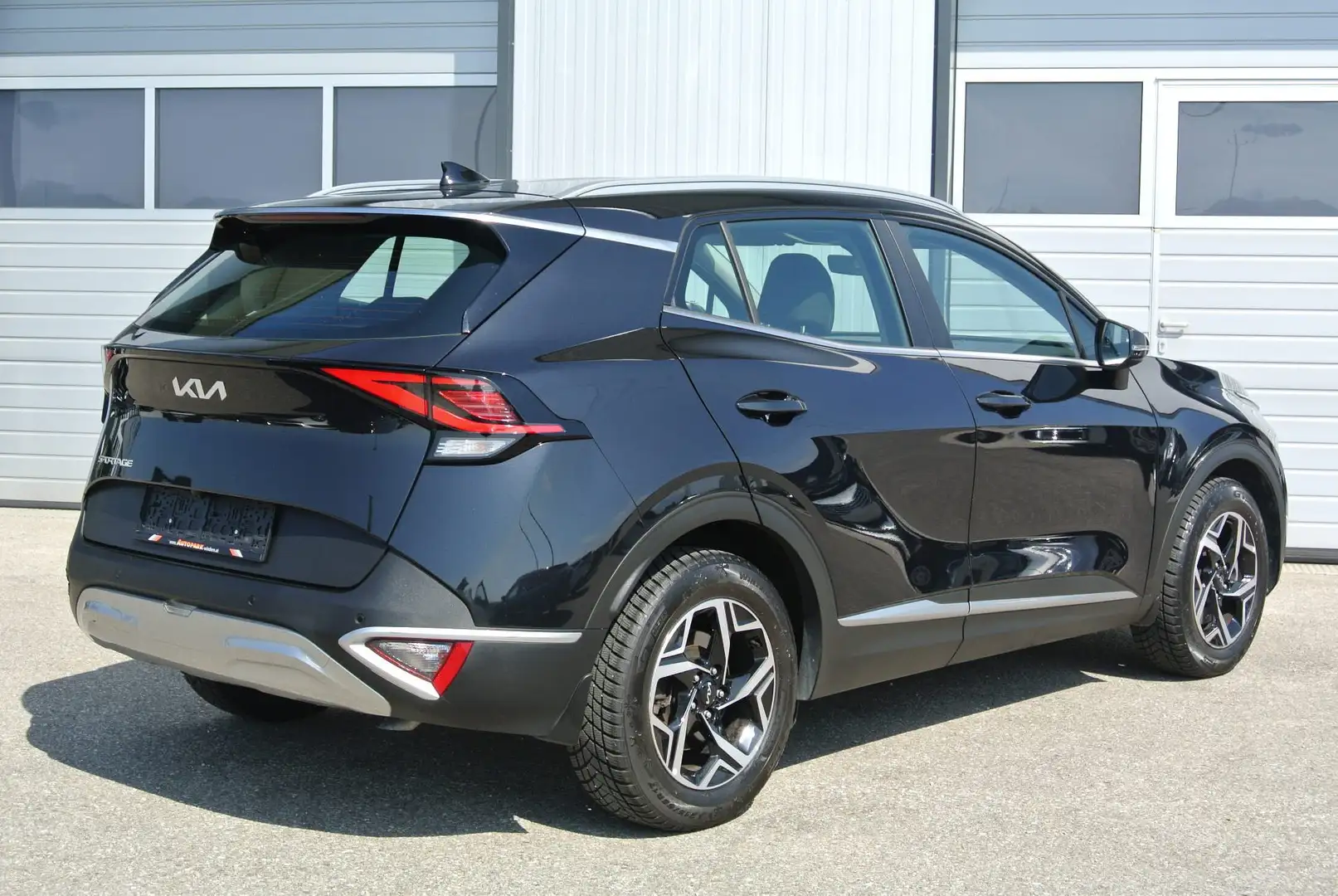 Kia Sportage 1.6 CRDi ** NEUWERTIG ** Schwarz - 2