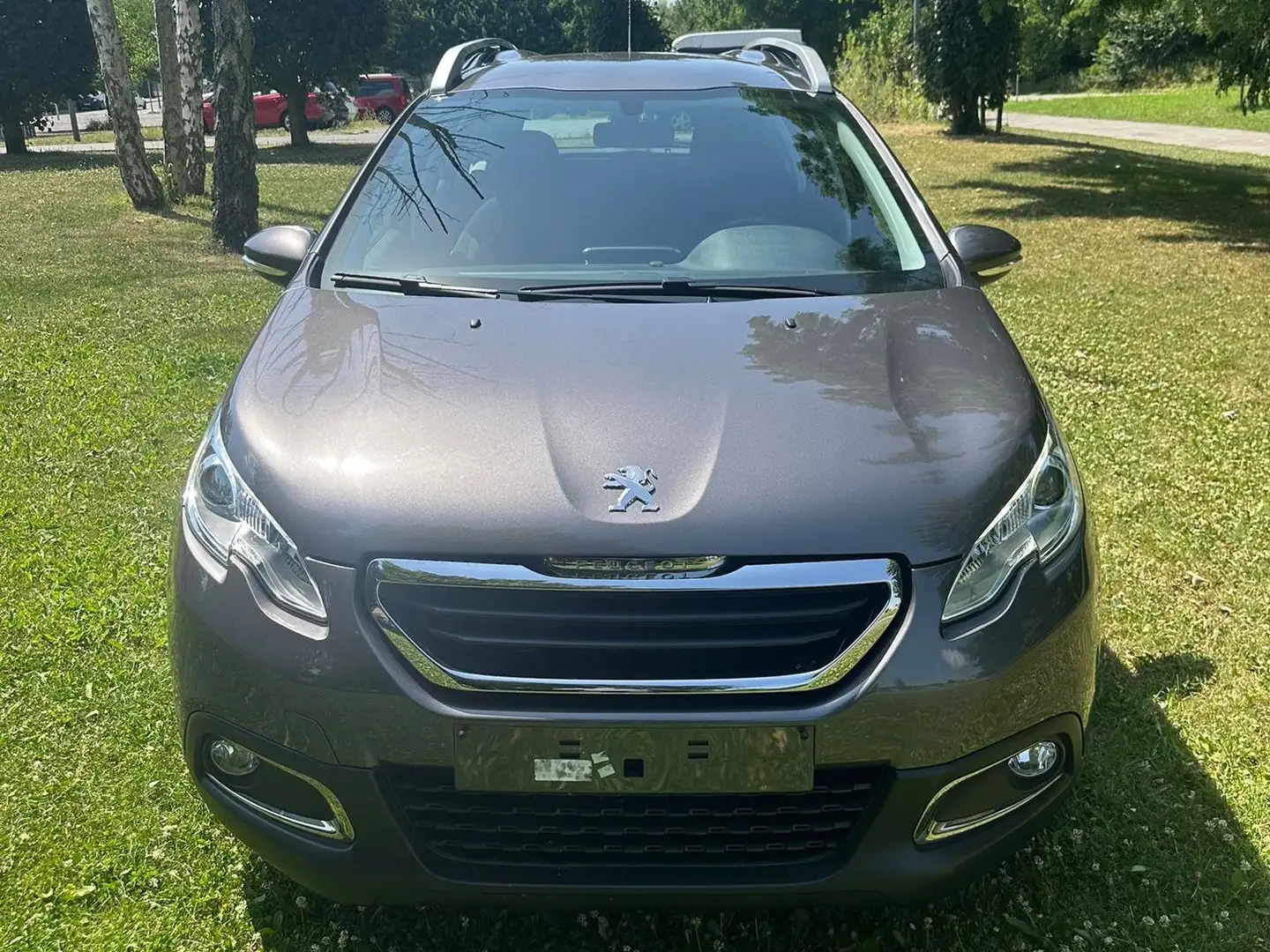 Peugeot 2008 Automatique 12 Ess Grijs - 2