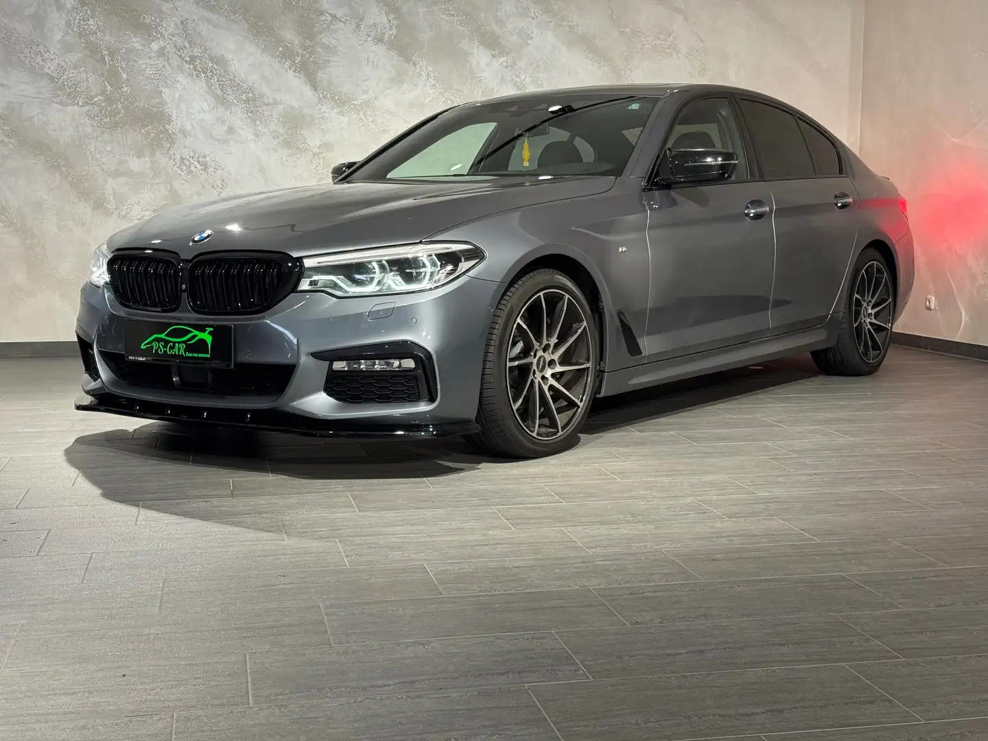 BMW 520 520 d xDrive M Sport**LED**HUD**Schiebedach** Сірий - 2