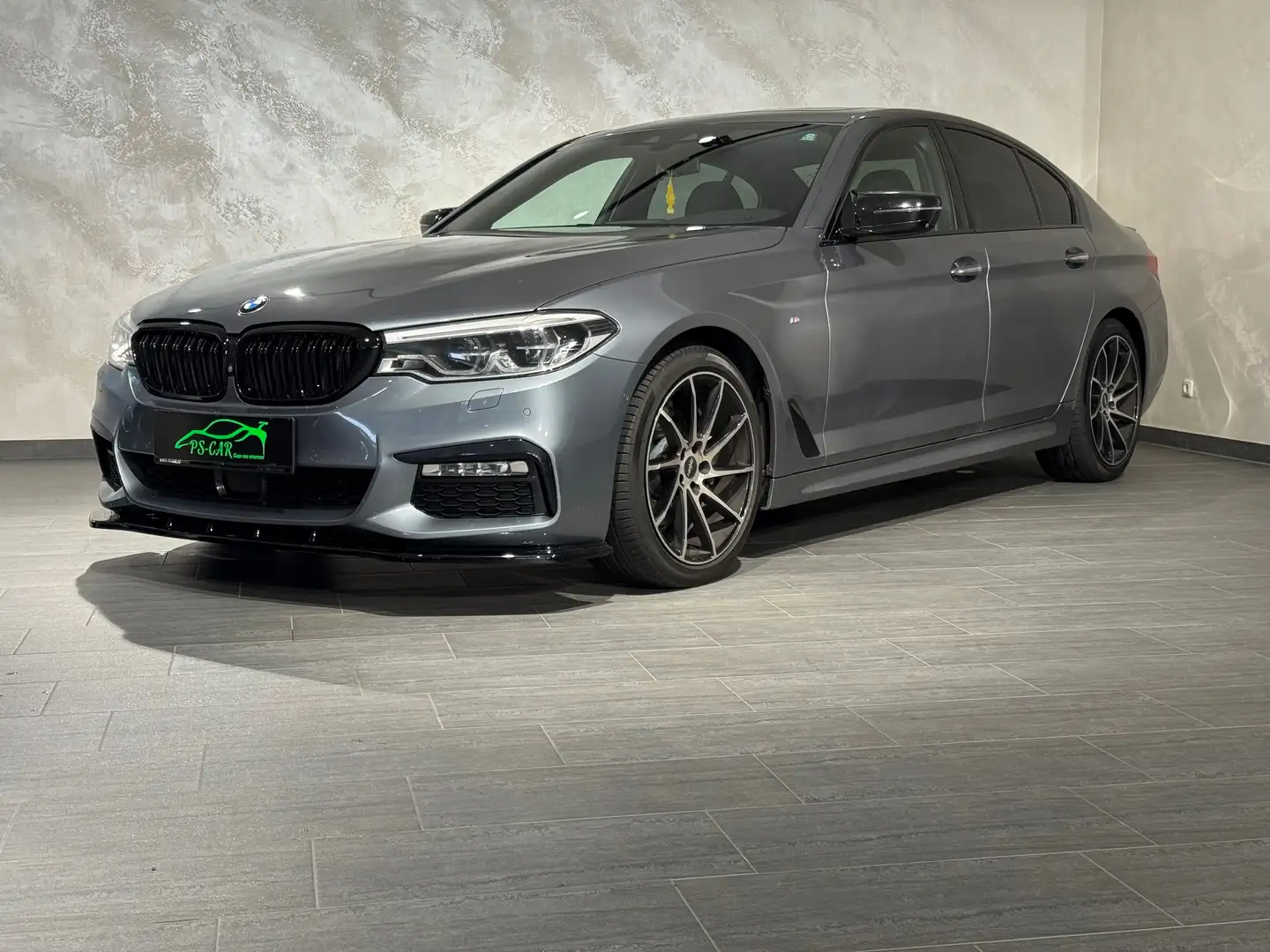 BMW 520 520 d xDrive M Sport**LED**HUD**Schiebedach** Сірий - 1