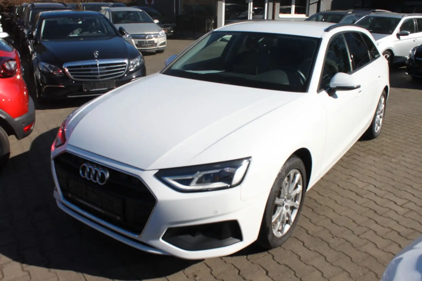 Audi A4 Avant 40 TFSI CarPlay Kamera Weiß - 1