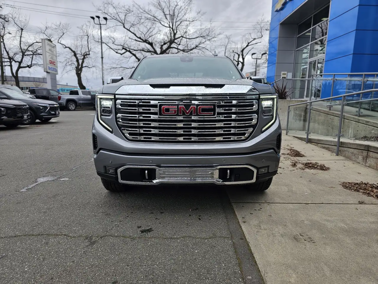 GMC Sierra 1500 снимка GMC Sierra 1500