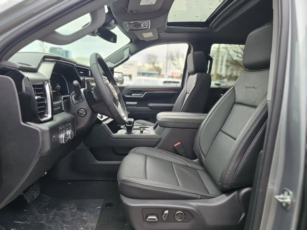 GMC Sierra 1500 снимка GMC Sierra 1500