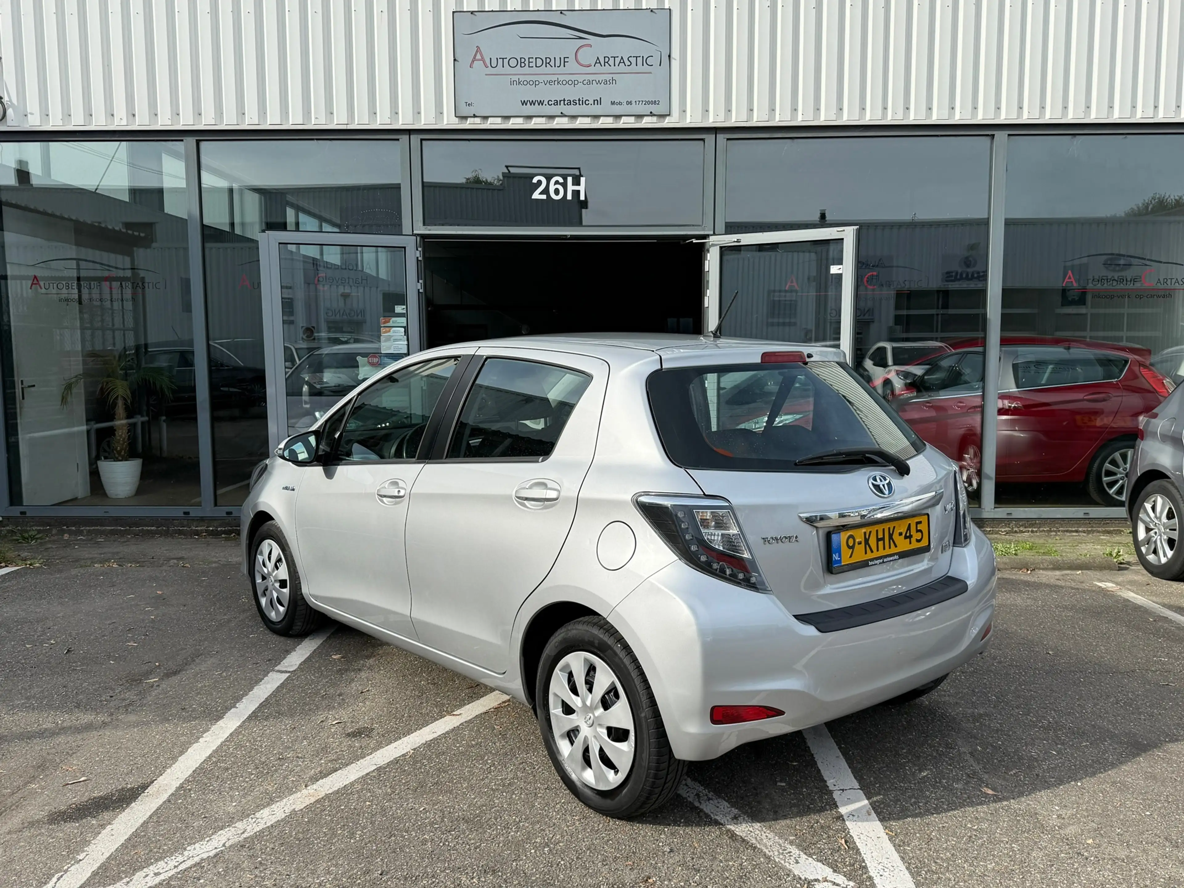 Toyota Yaris 1.5 Full Hybrid Aspiration NAVI | CAMERA | CRUISE — photo 5