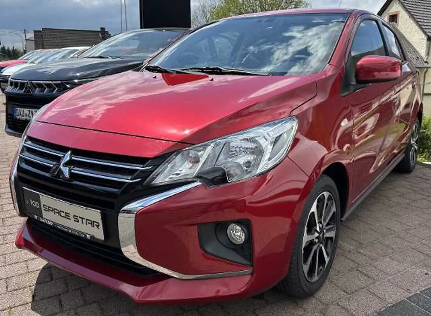 Mitsubishi Space Star Select+ 1.2 MIVEC ClearTec 5-Gang Rot - 1