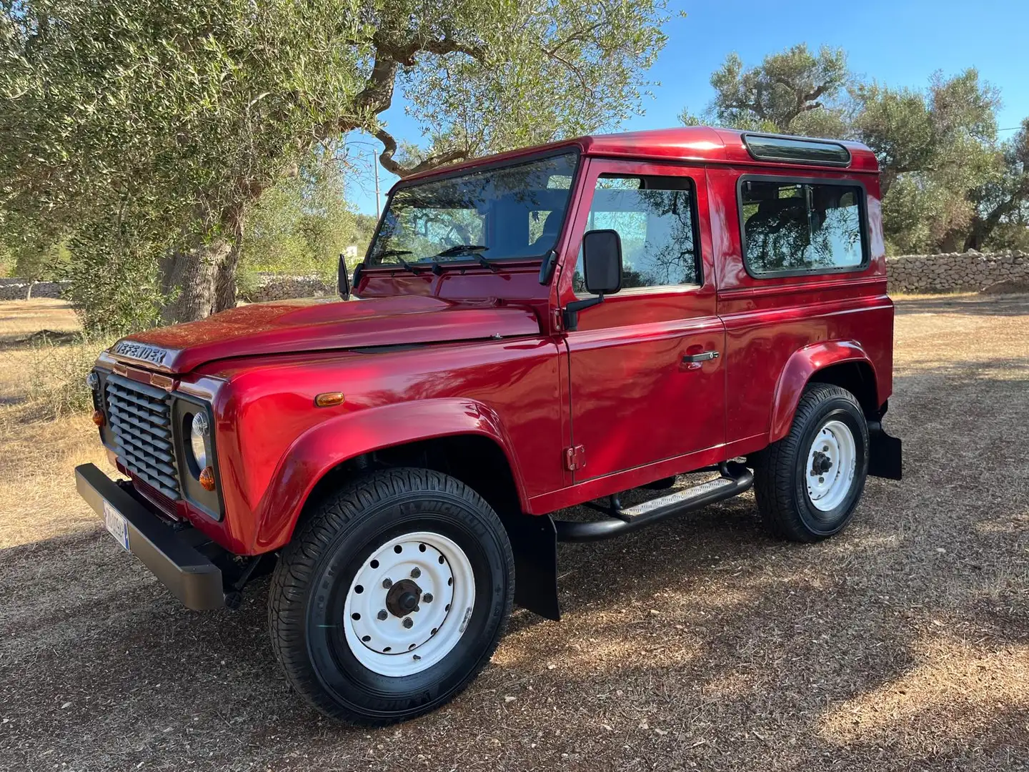 Land Rover Defender Piros - 2