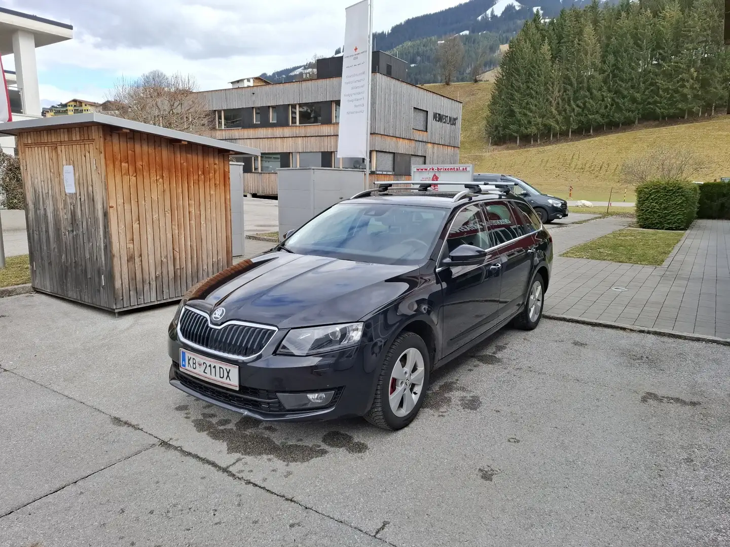 Skoda Octavia Combi 2,0 Elegance TDI 4x4 Green tec Schwarz - 1