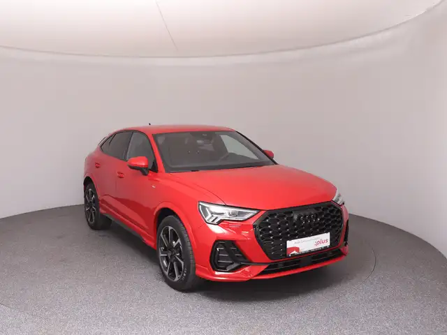 Audi Q3 view 2
