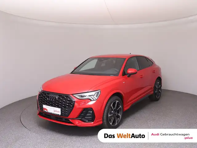 Audi Q3 main image