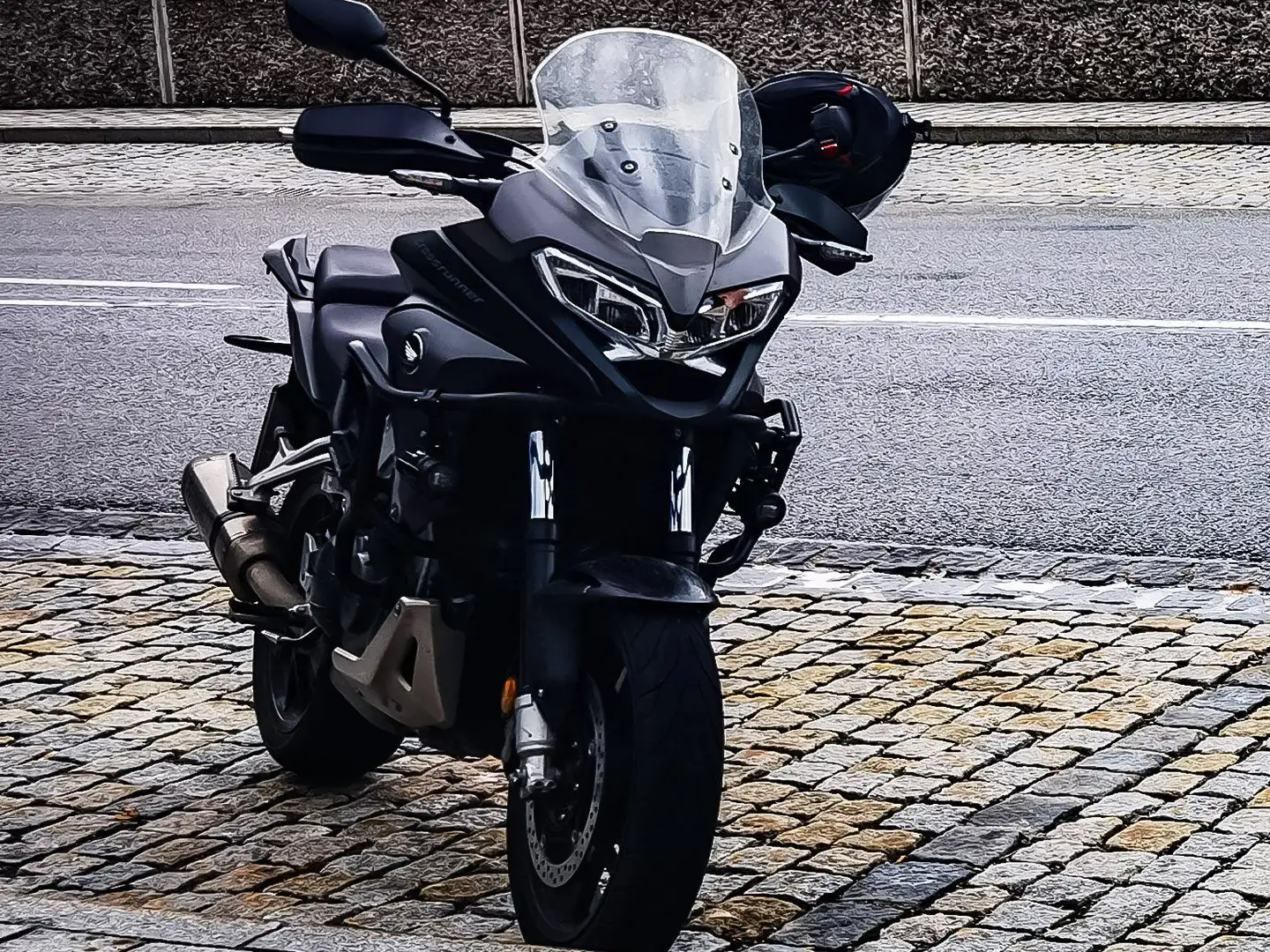 Honda VFR 800 Honda vfr 800x crossrunner 2016 Stříbrná - 1