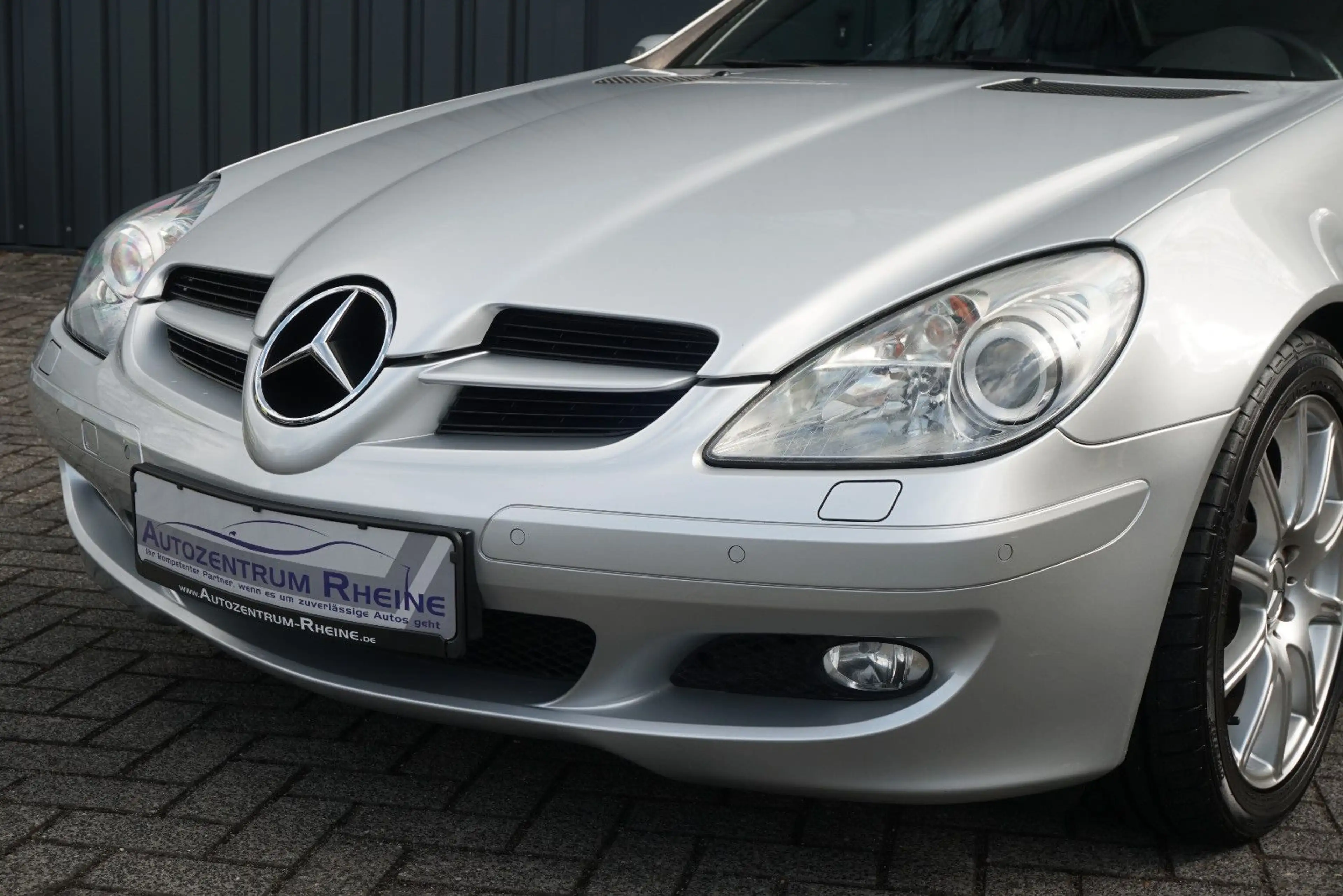 Mercedes-Benz SLK 350 V6 Navi Klima PDC SHZ Leder Bi-Xenon — photo 15