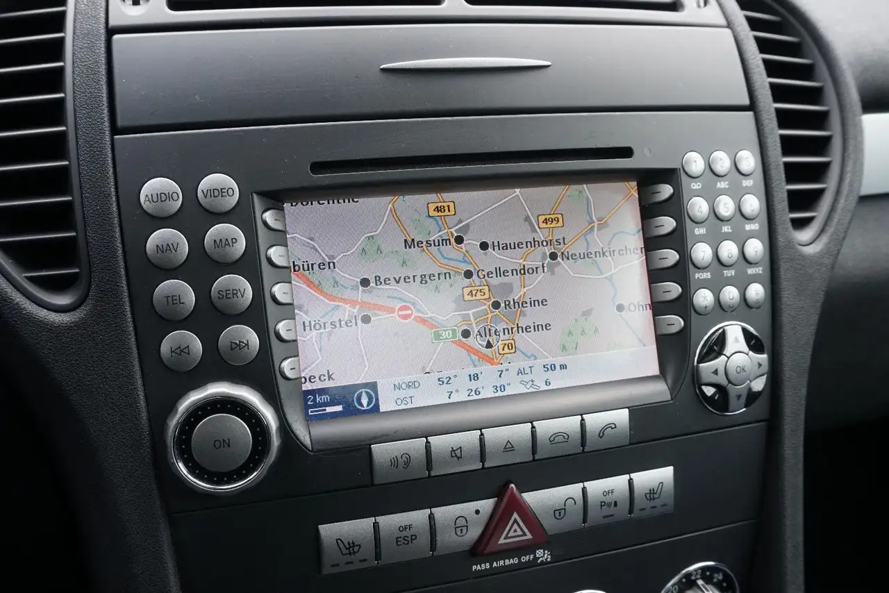 Mercedes-Benz SLK 350 V6 | 272 ch | BVA | Cuir | Sièges chauffants | GPS Comand | Bi-Xénon | Radars AV/AR