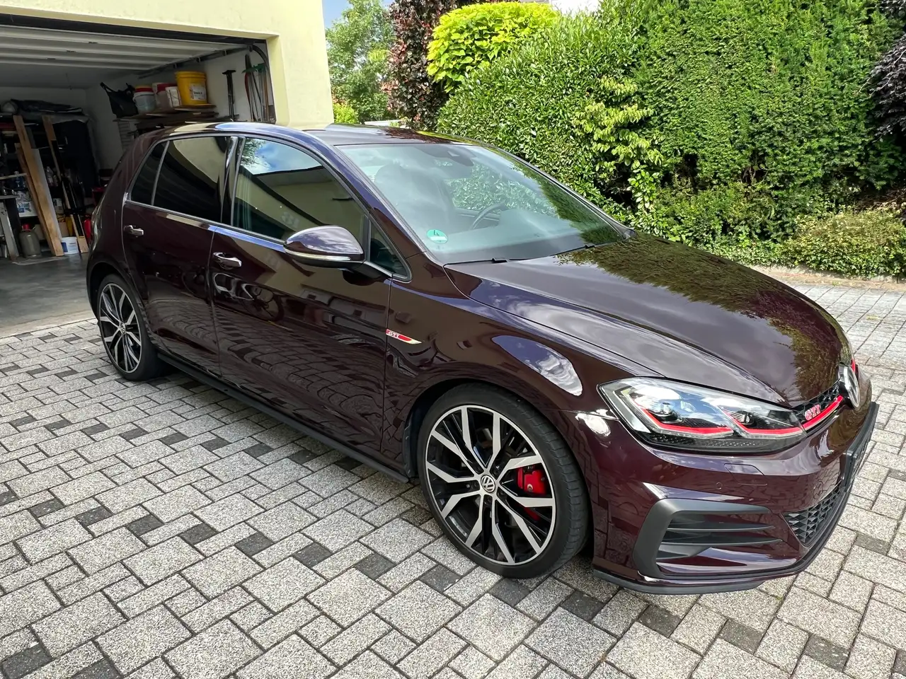 Volkswagen Golf GTI