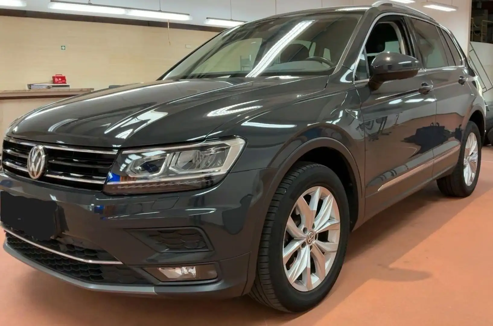 Volkswagen Tiguan Highline BMT/Start-Stopp 4Motion Digital Gris - 1