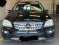 Mercedes-Benz ML 500 500 V8 Schwarz - thumbnail 2