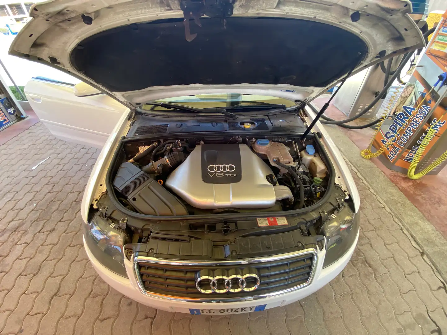Audi A4 Cabrio 2.5 V6 tdi 163cv multitronic - 2