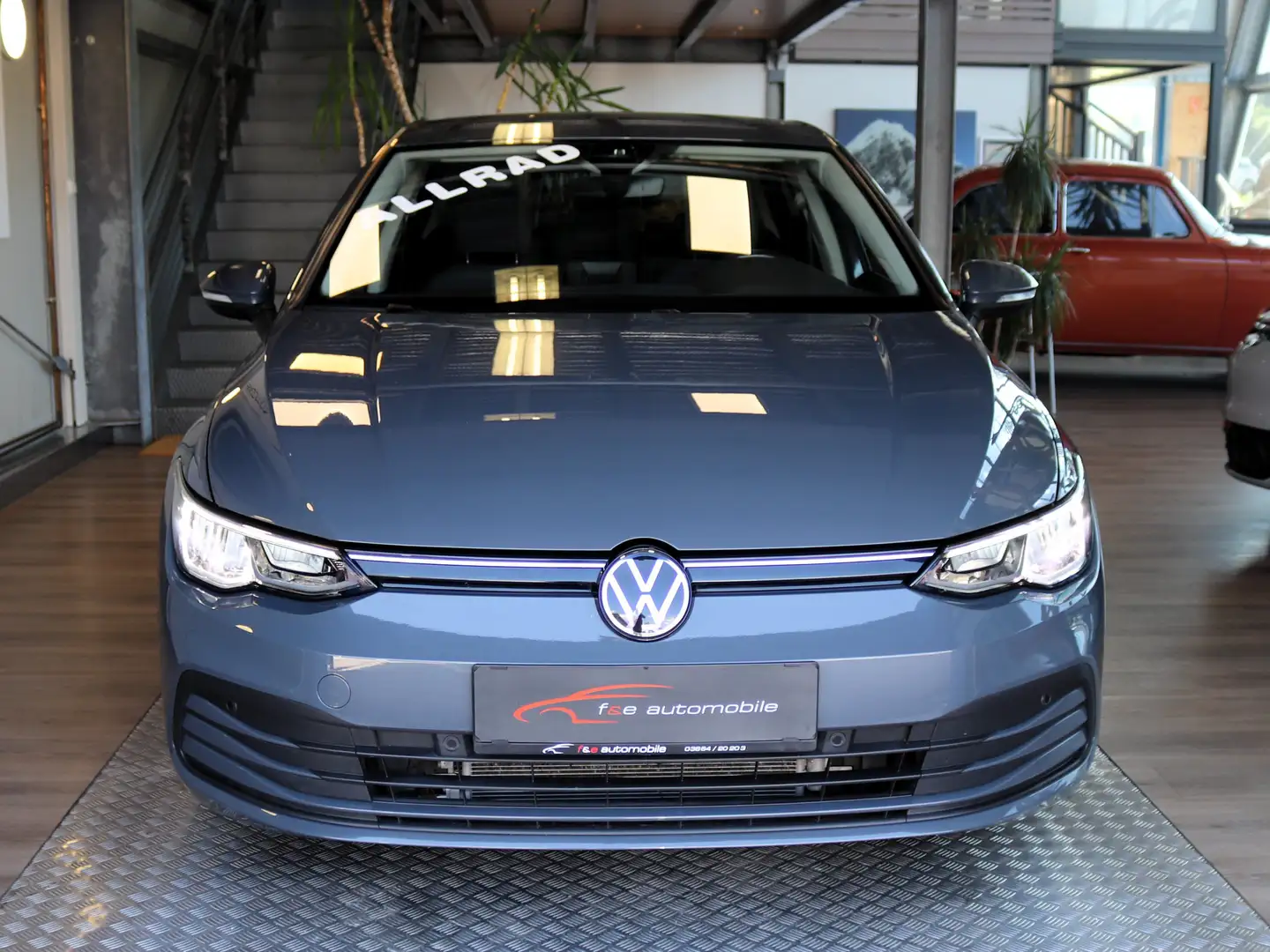 Volkswagen Golf 2,0 TDI Life DSG 4MOTION Grau - 2