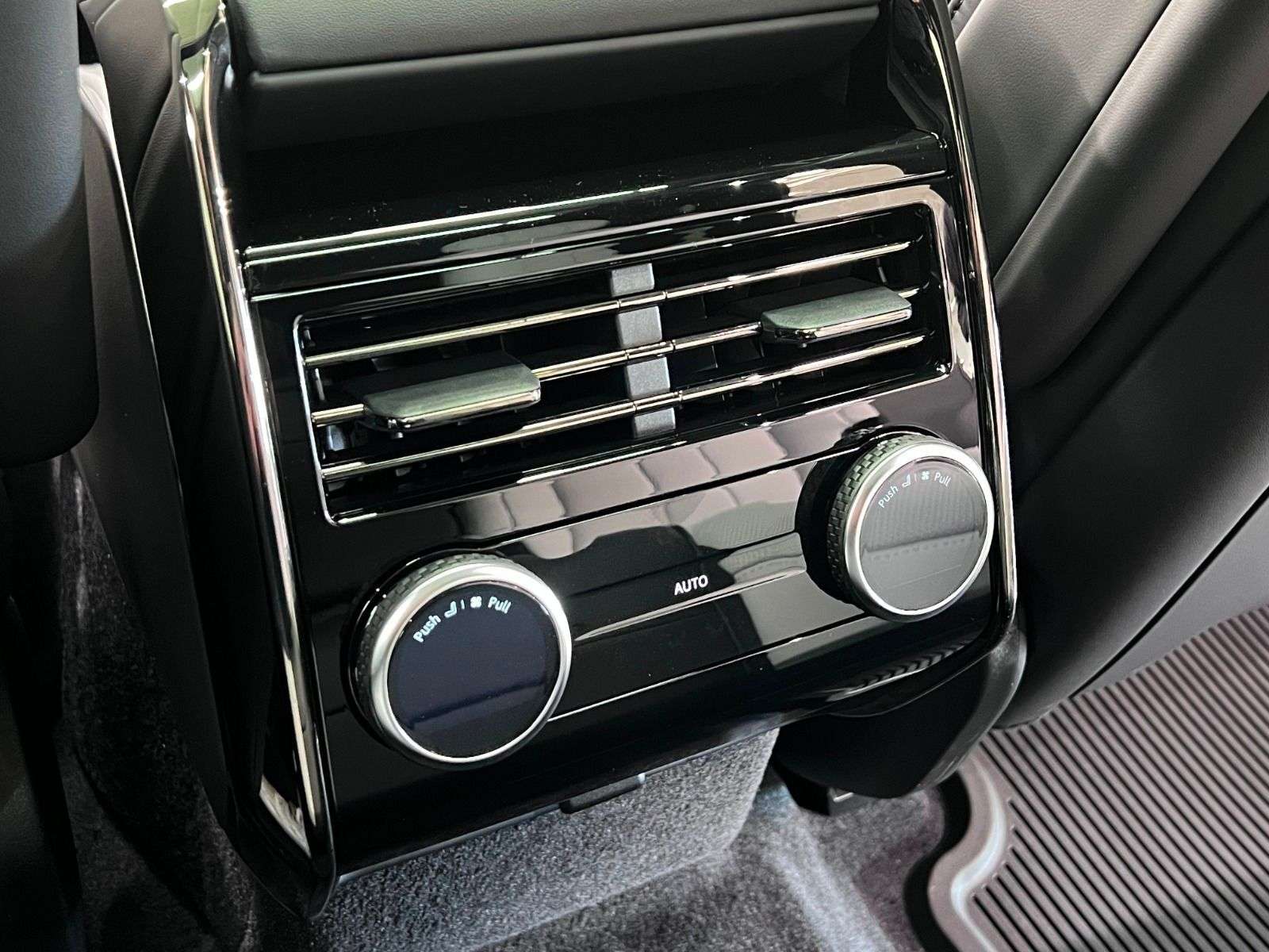2026 Land Rover Range Rover Sport P400 DYNAMIC HSE thumb 24