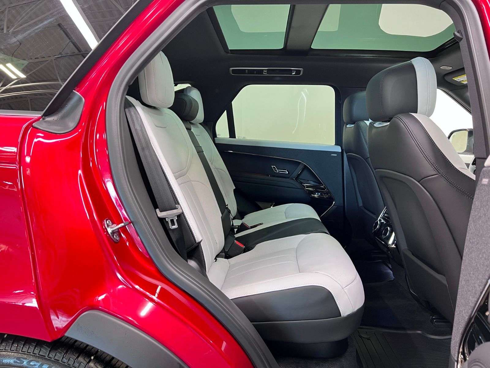 2026 Land Rover Range Rover Sport P400 DYNAMIC HSE thumb 22
