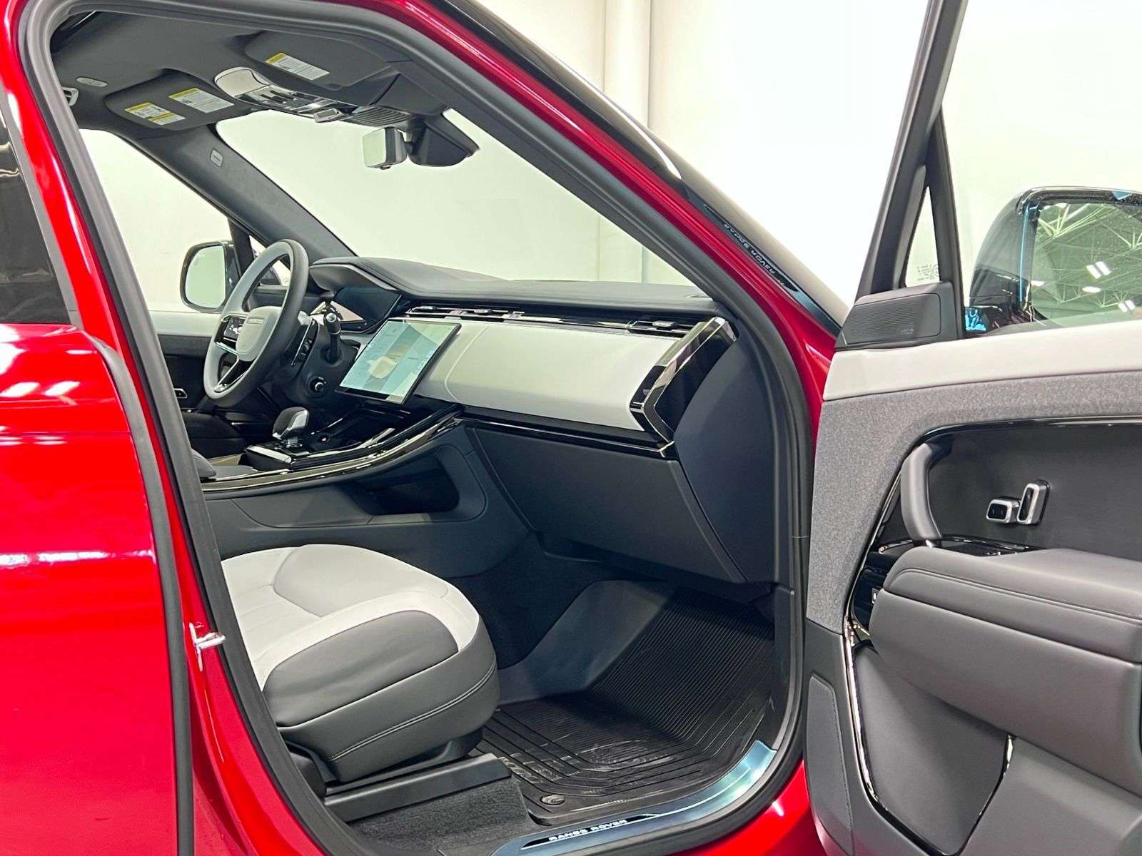 2026 Land Rover Range Rover Sport P400 DYNAMIC HSE thumb 26