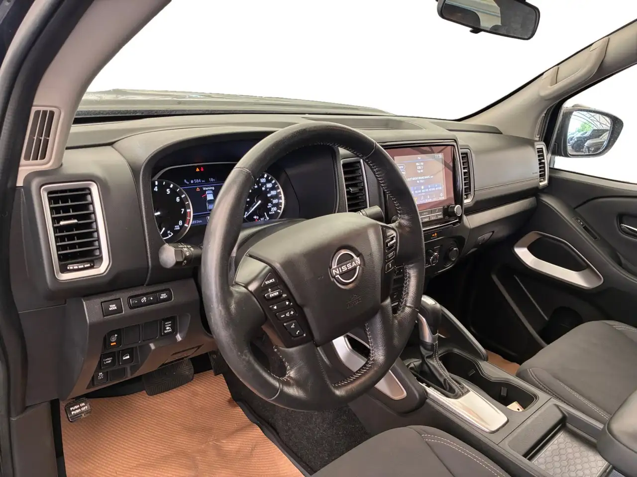 Nissan Frontier снимка Nissan Frontier