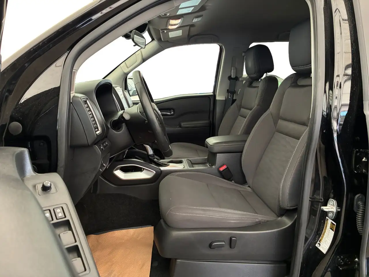 Nissan Frontier снимка Nissan Frontier