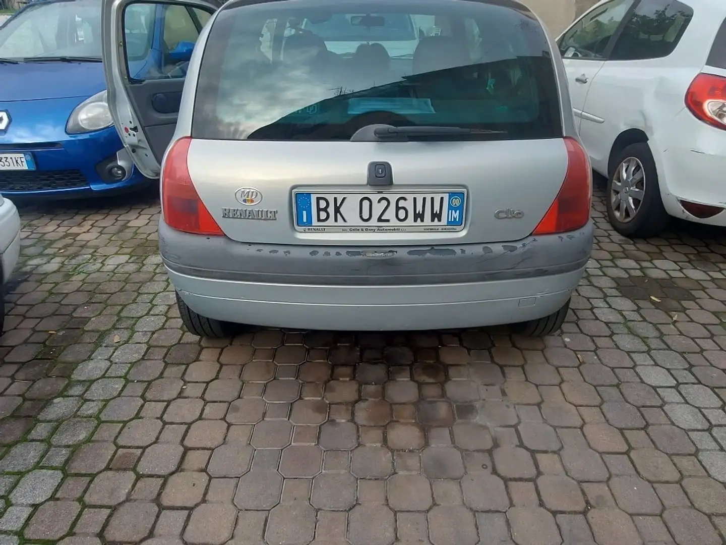 Renault Clio 3p 1.2 UP Szürke - 2